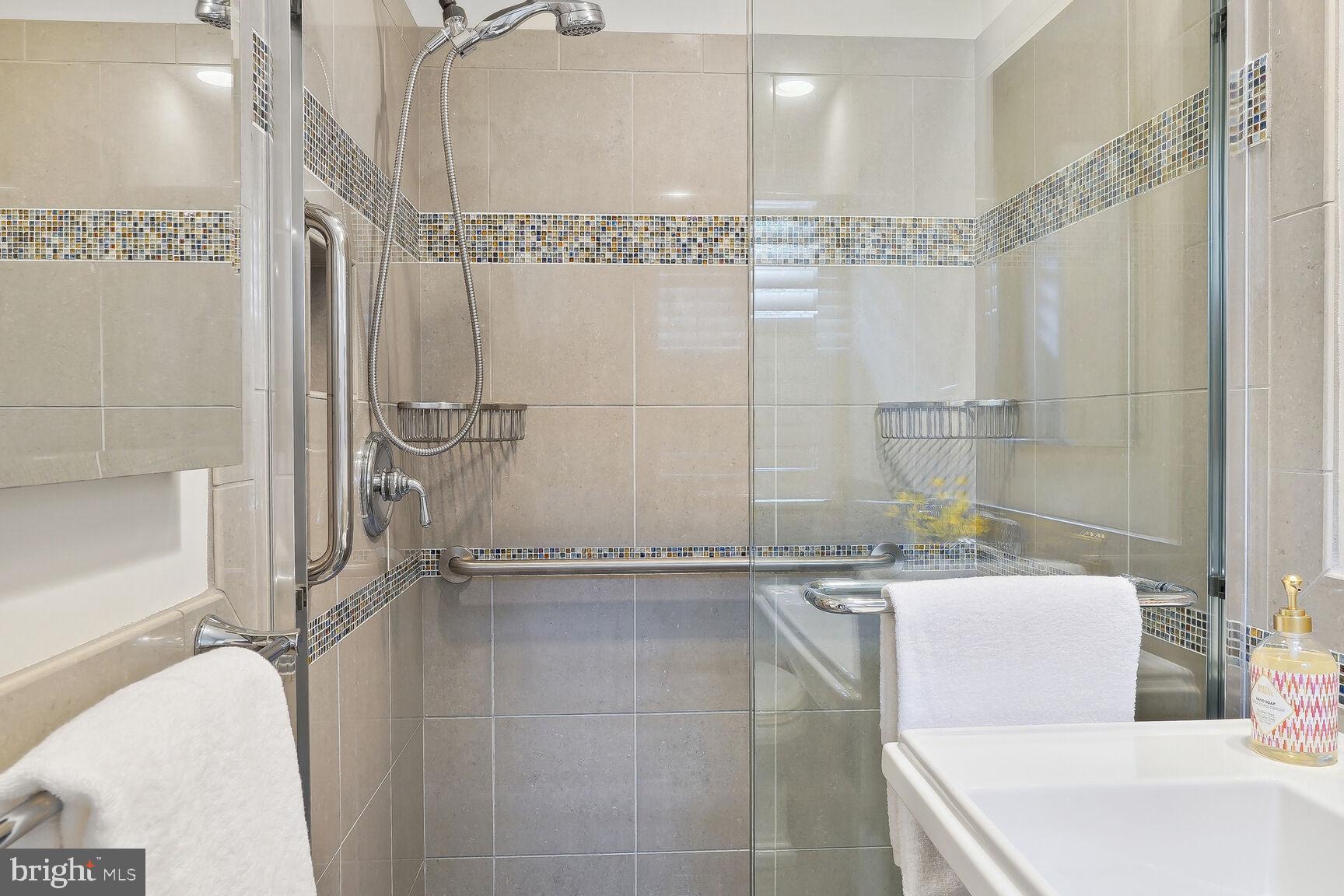 Real estate listing preview #37