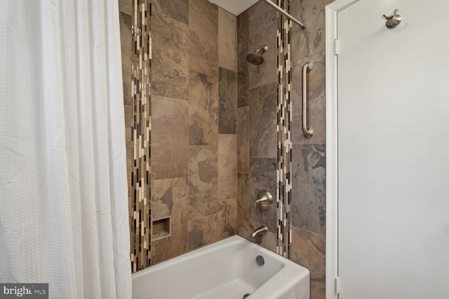 Real estate listing preview #40