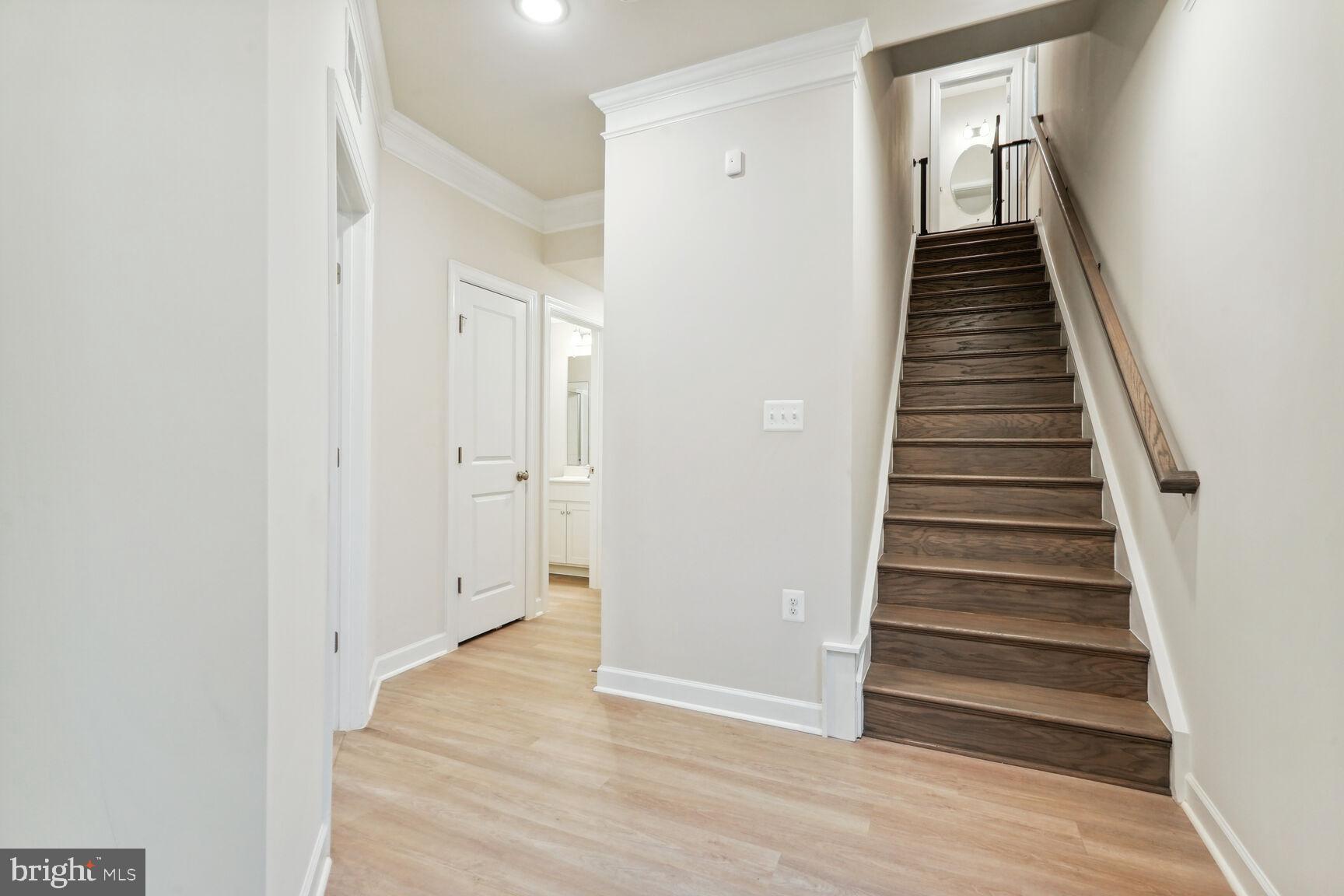 Real estate listing preview #5