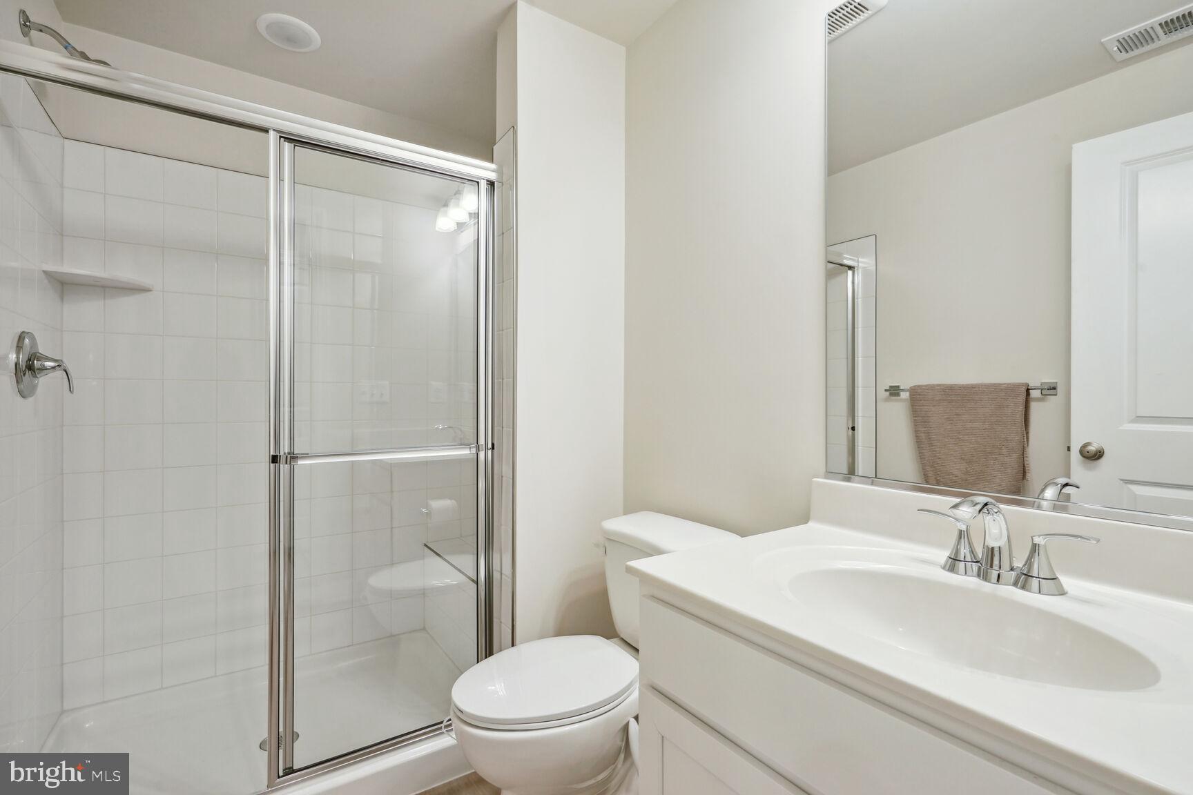 Real estate listing preview #18