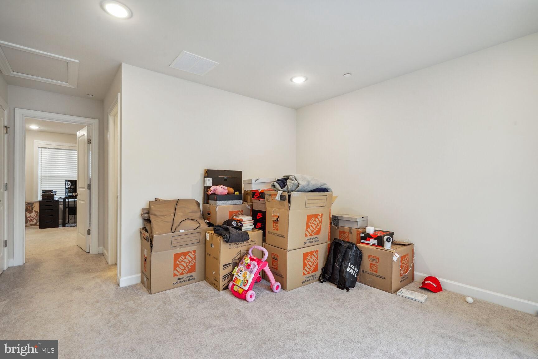 Real estate listing preview #25