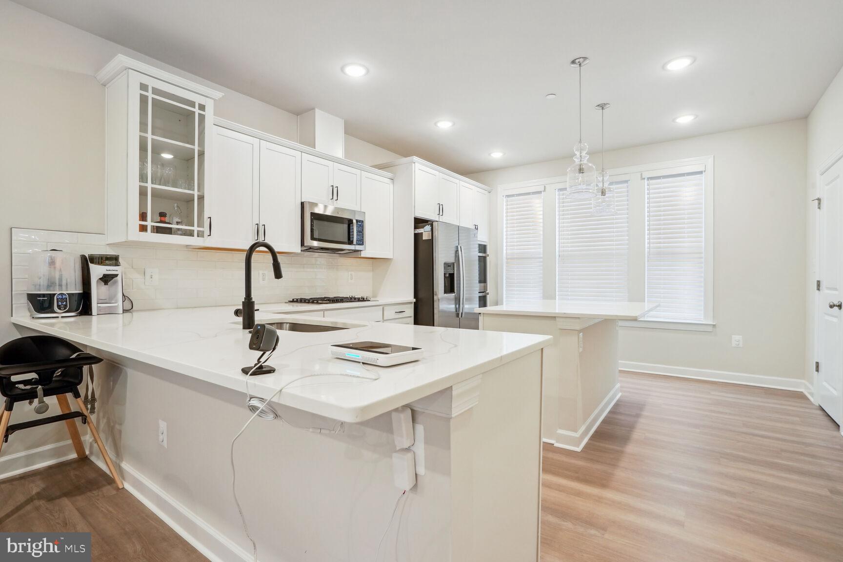 Real estate listing preview #13