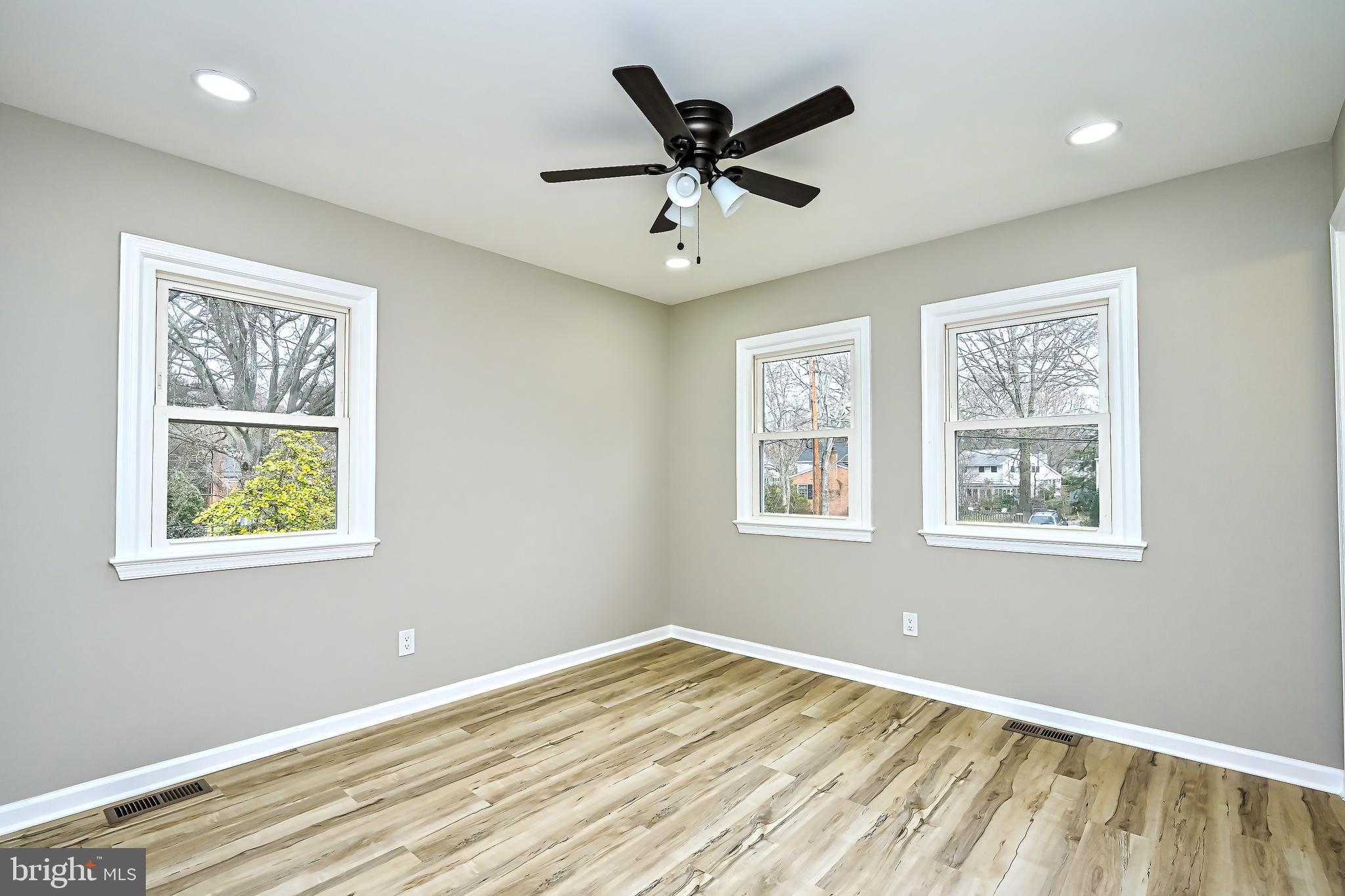 Real estate listing preview #30