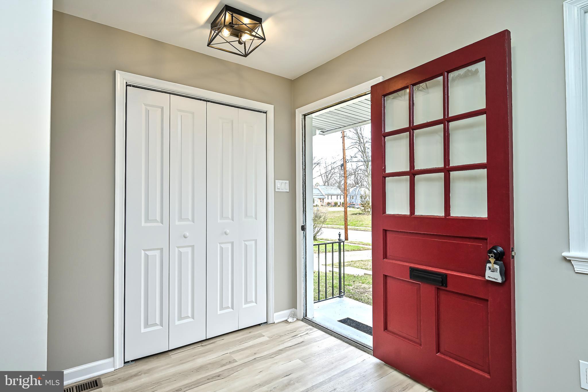 Real estate listing preview #4