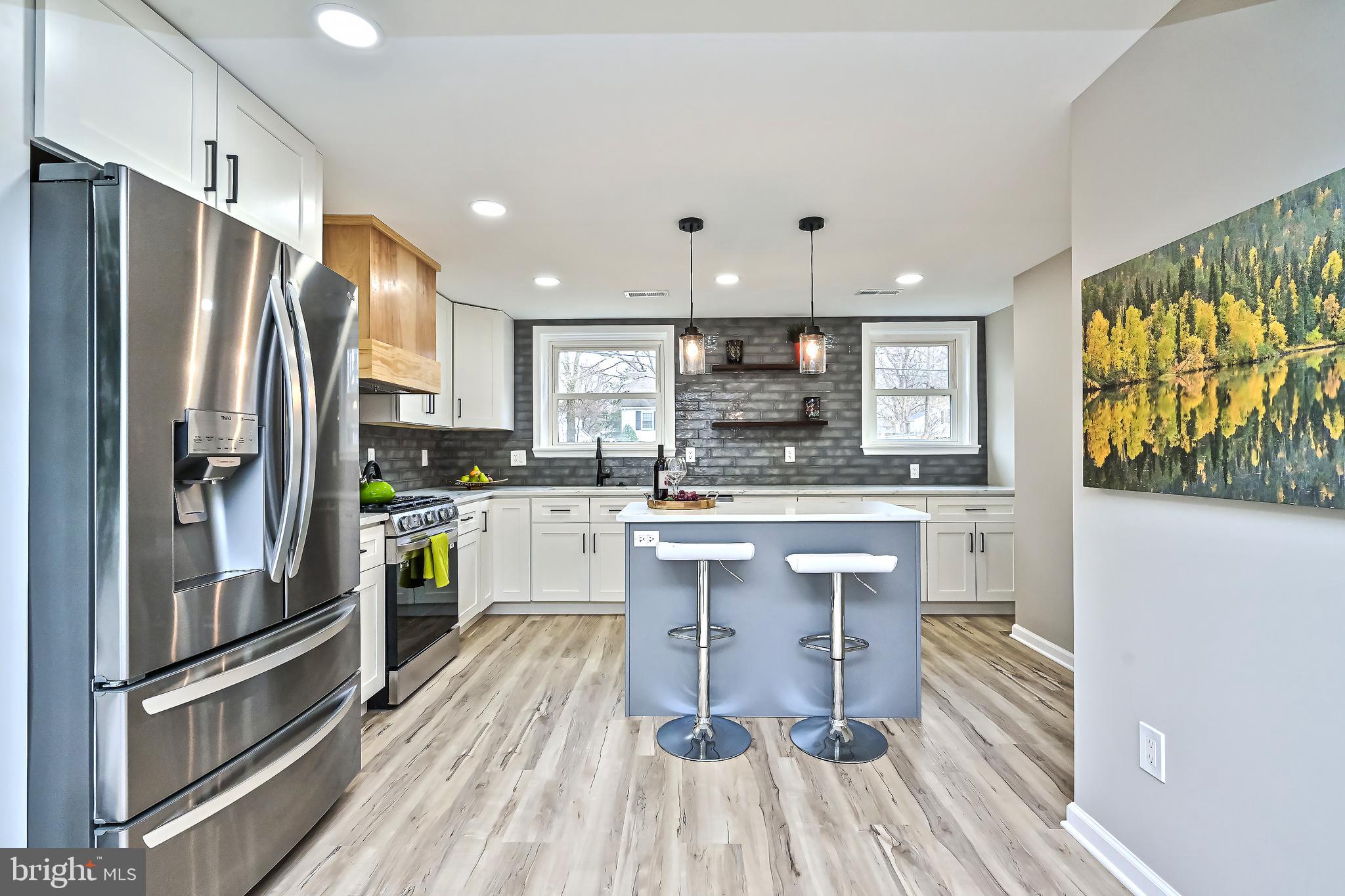 Real estate listing preview #15