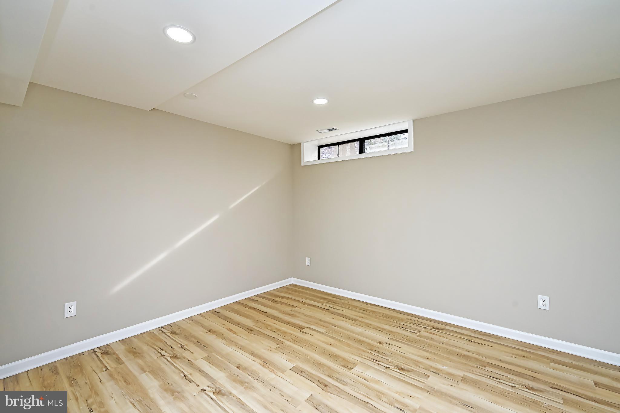 Real estate listing preview #34