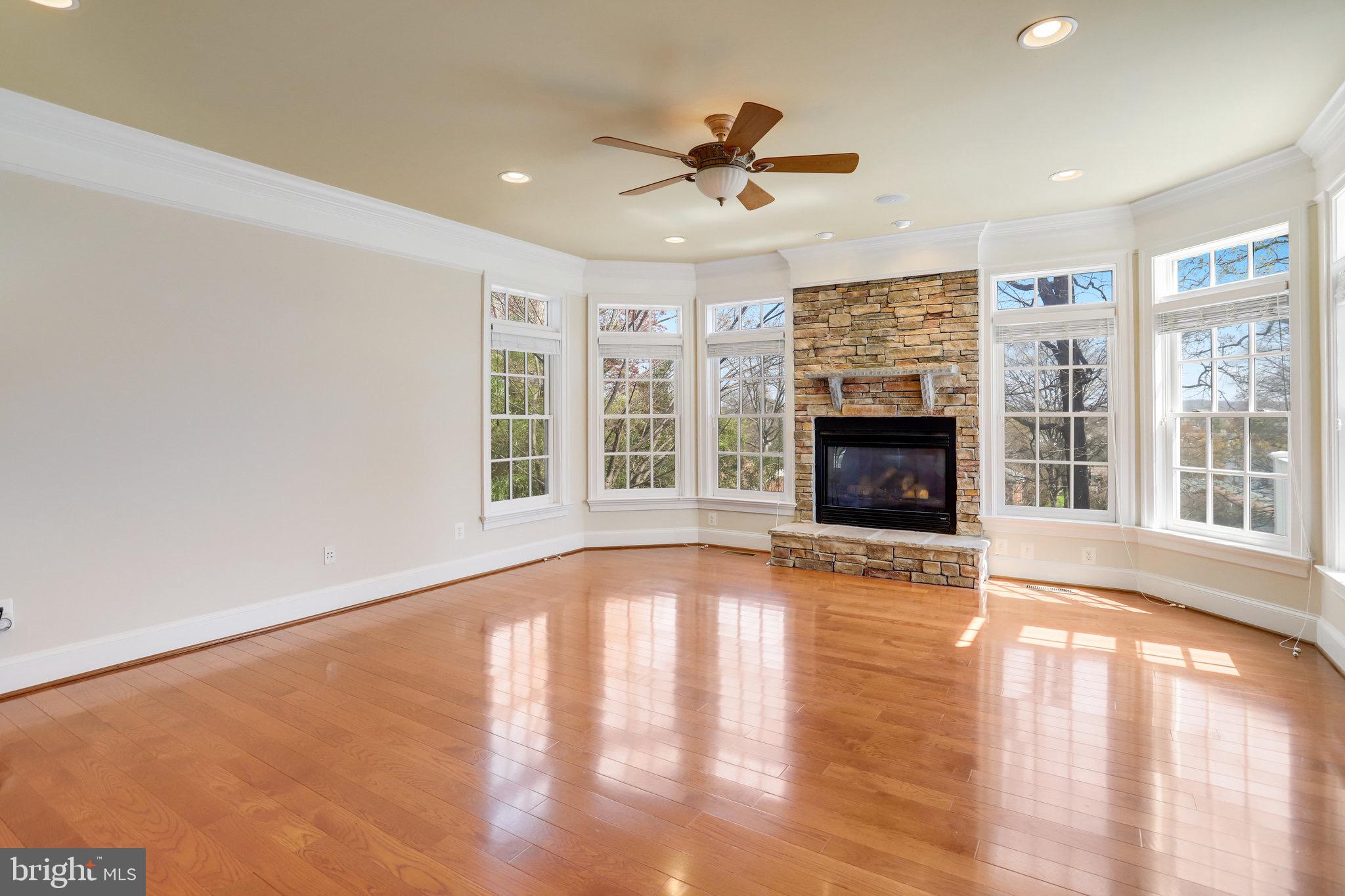 Real estate listing preview #29