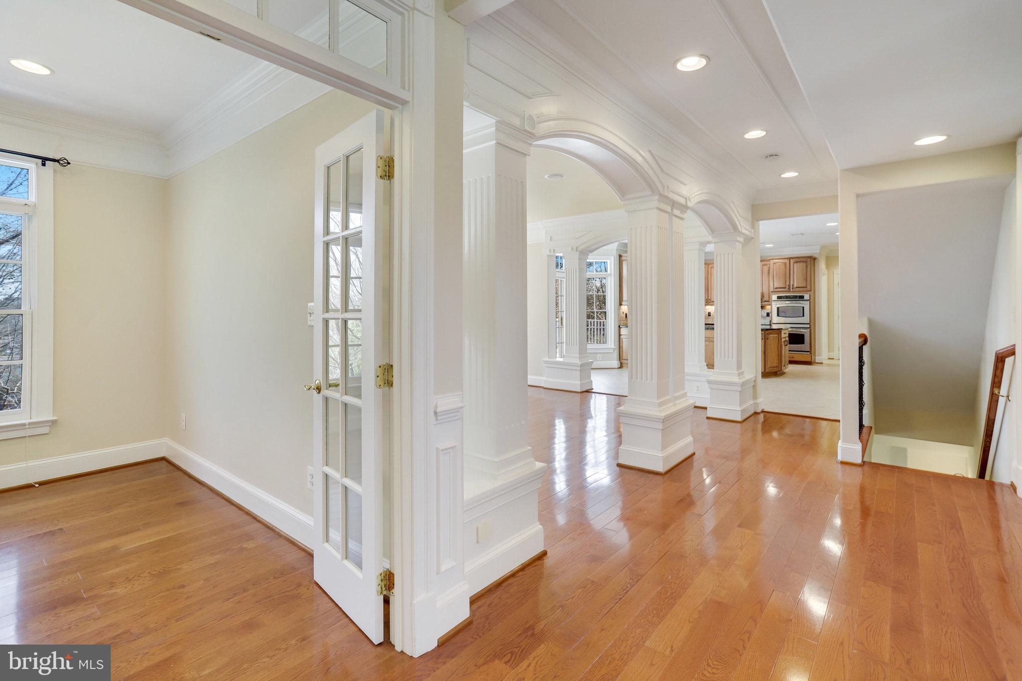 Real estate listing preview #13