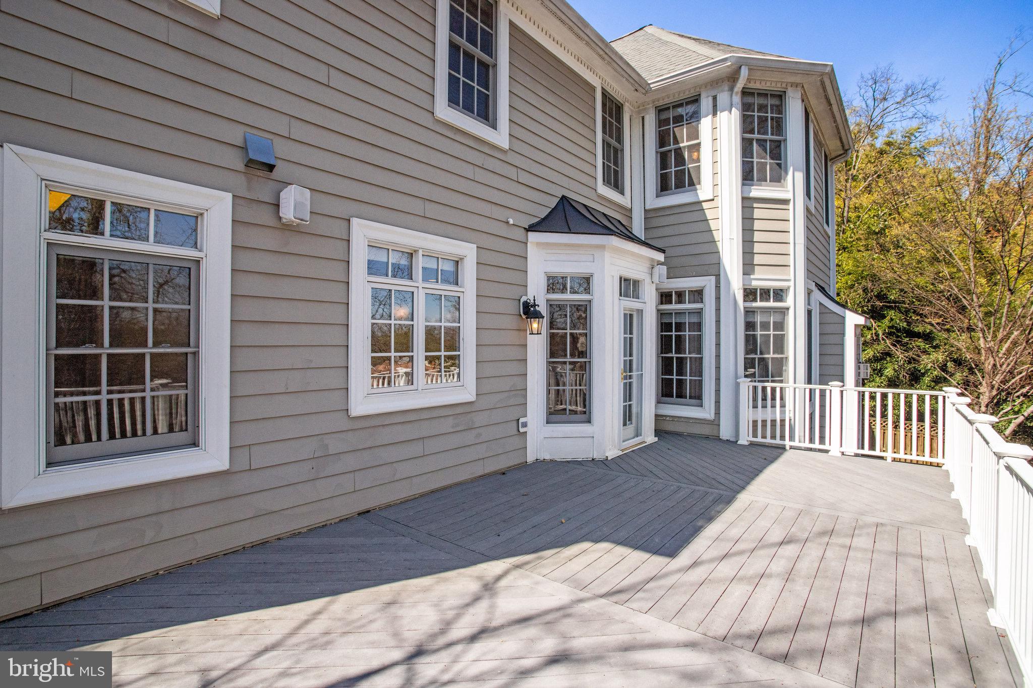 Real estate listing preview #25