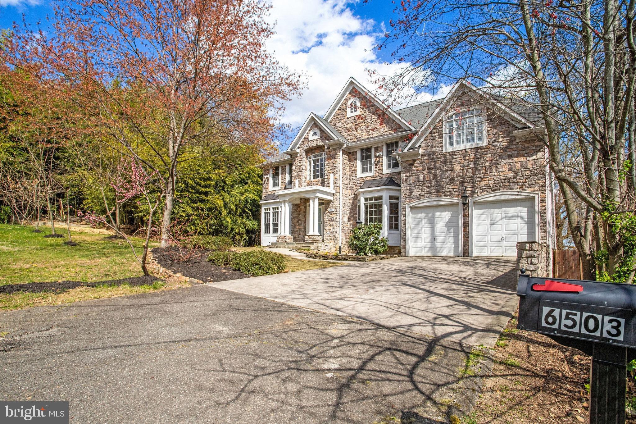 Real estate listing preview #1