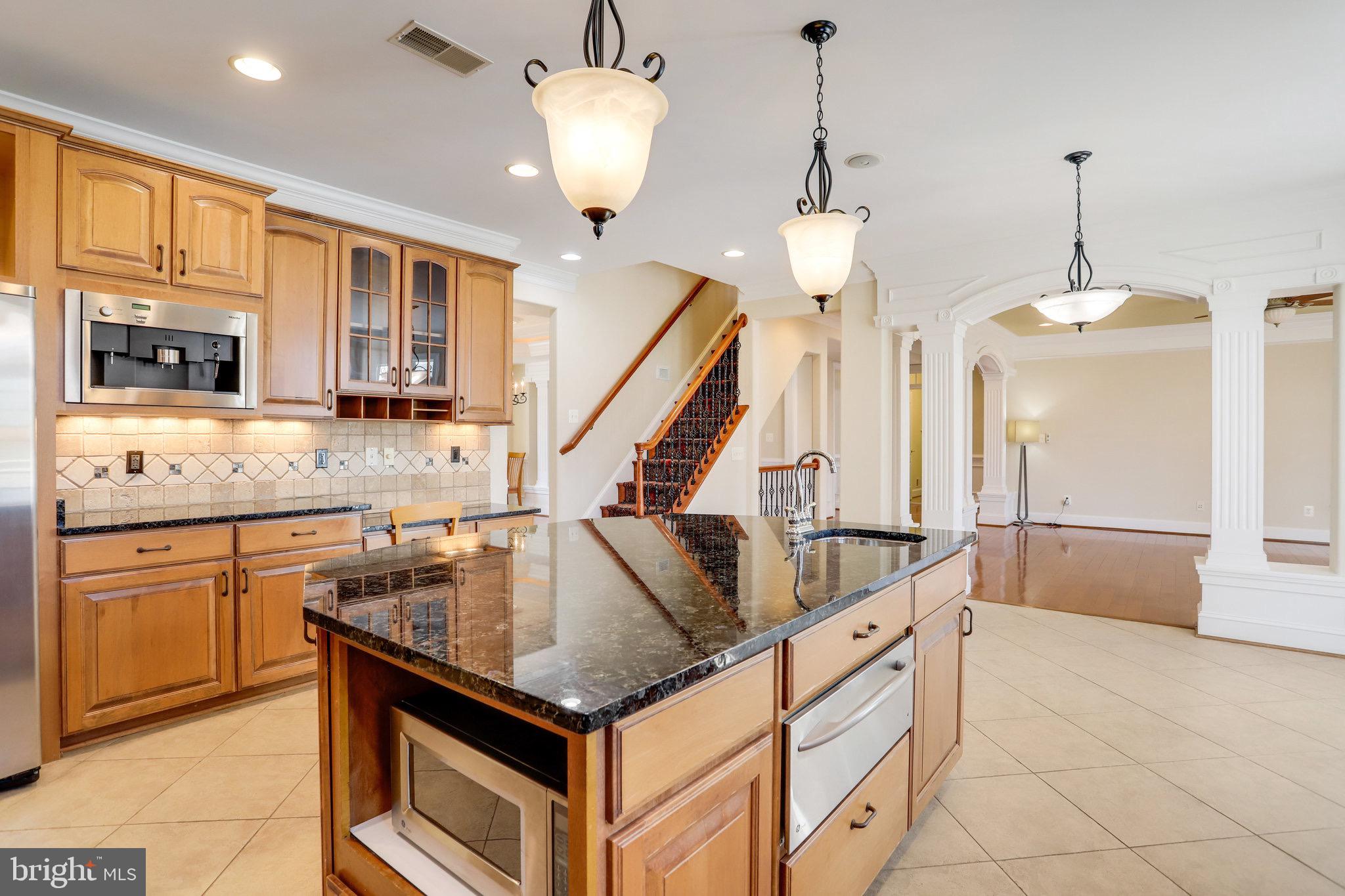 Real estate listing preview #19