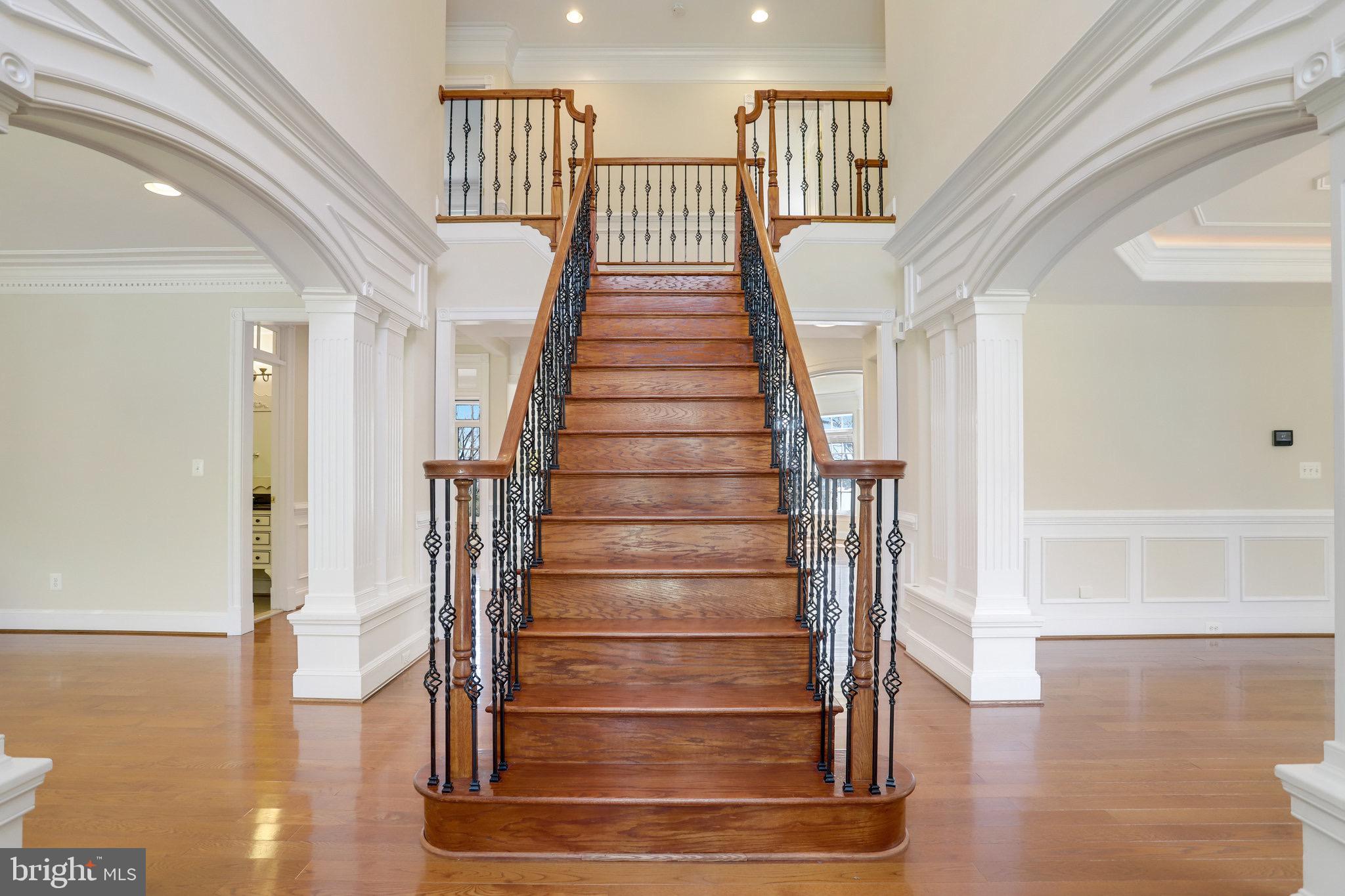 Real estate listing preview #4