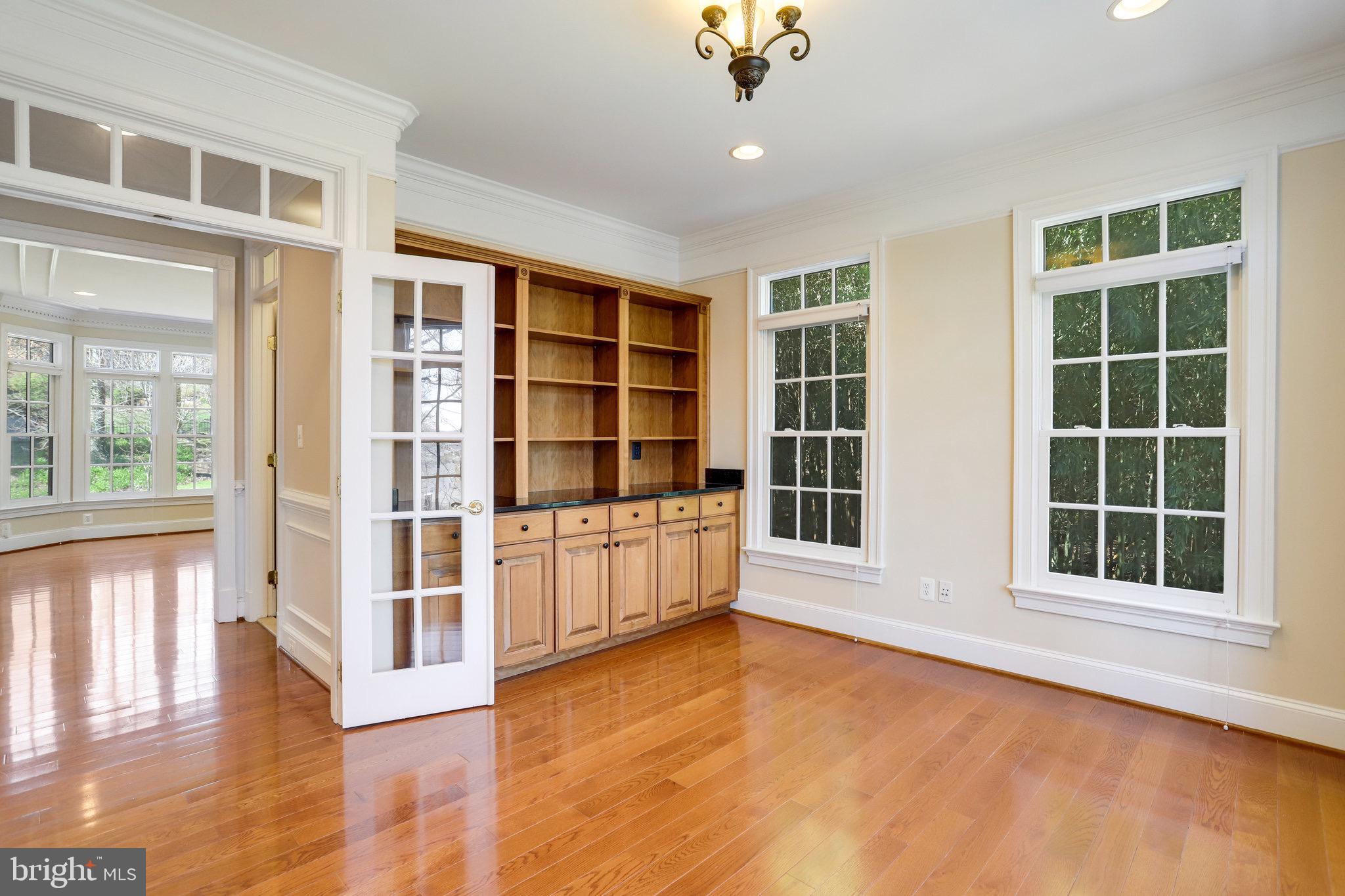 Real estate listing preview #32