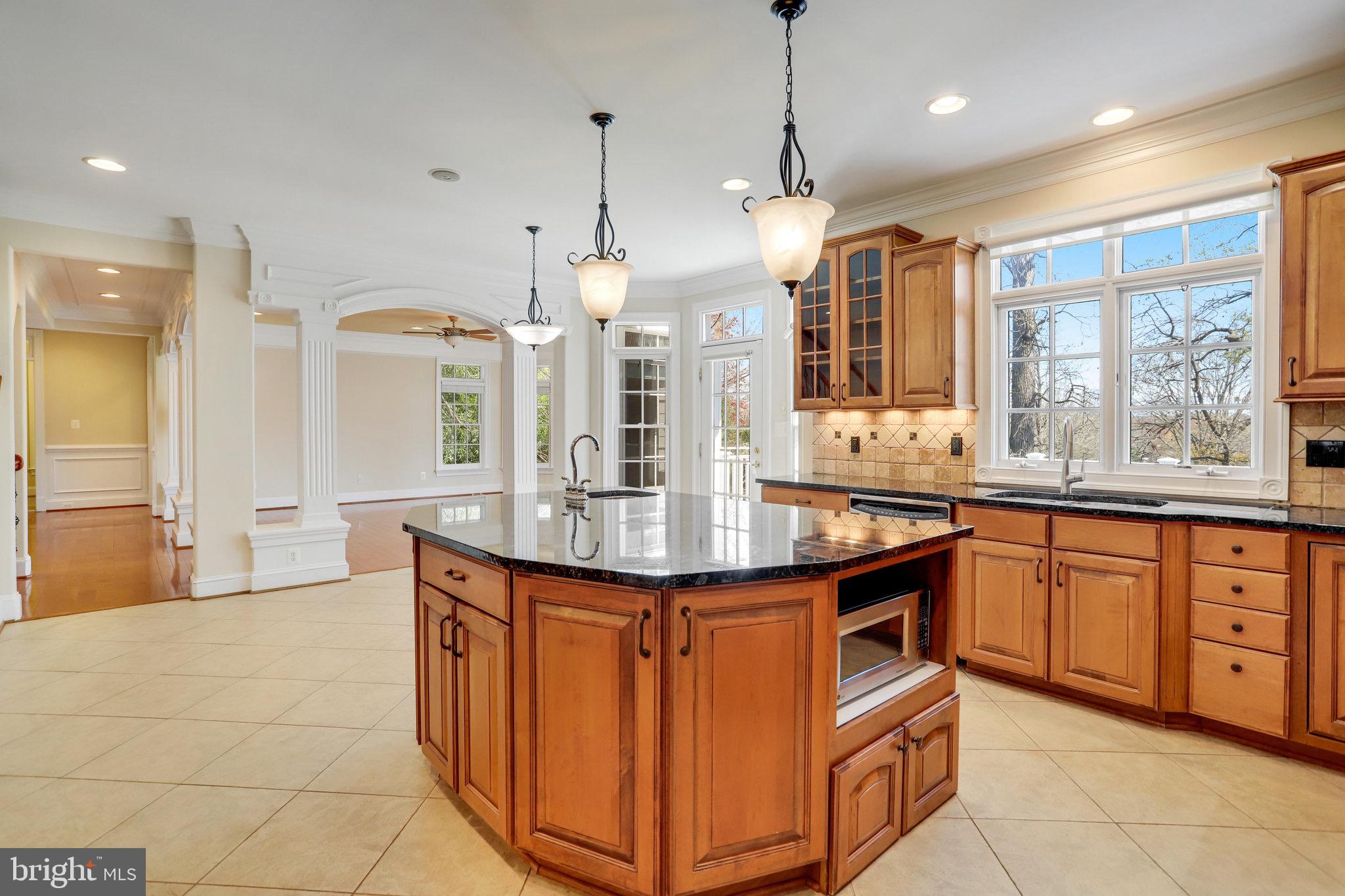 Real estate listing preview #17