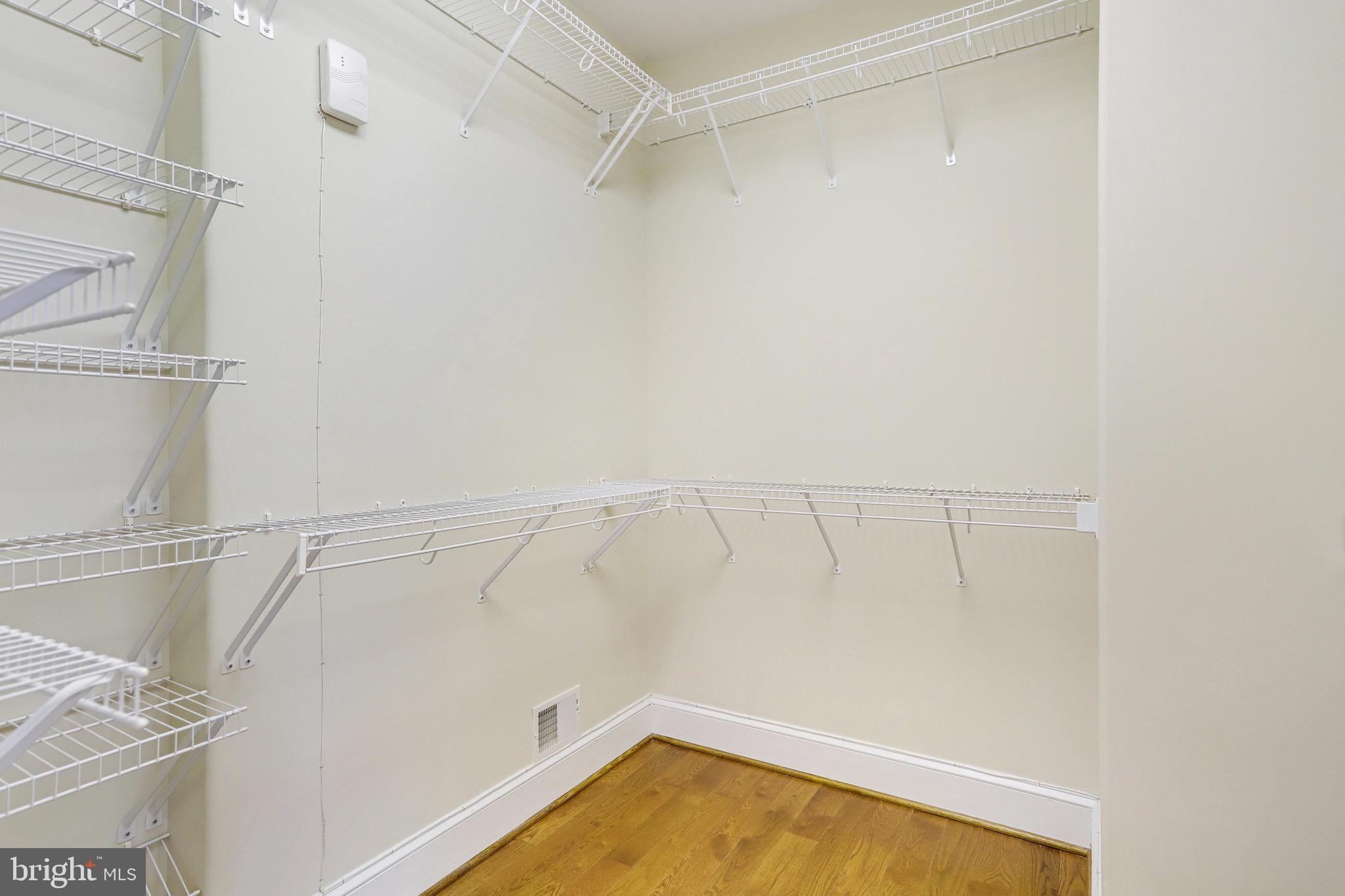 Real estate listing preview #54