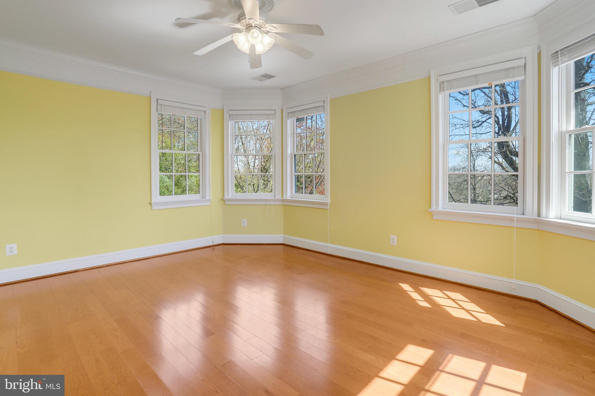 Real estate listing preview #56