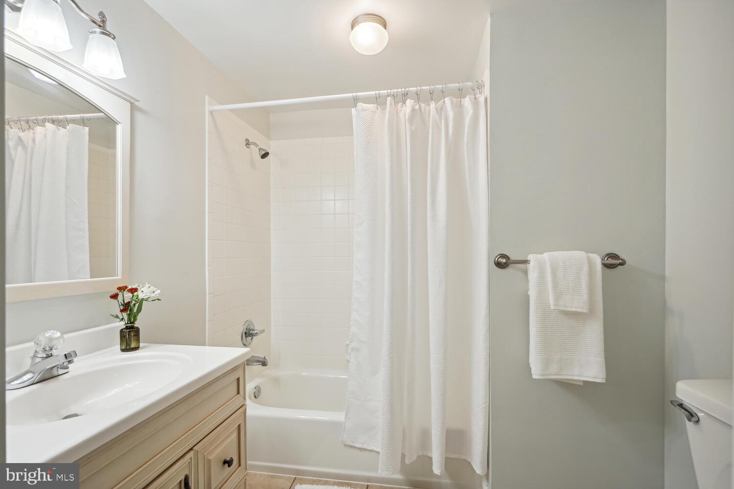 Real estate listing preview #38