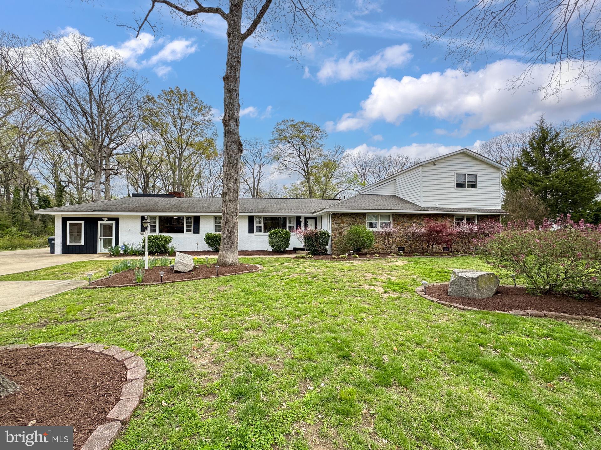 Real estate listing preview #2