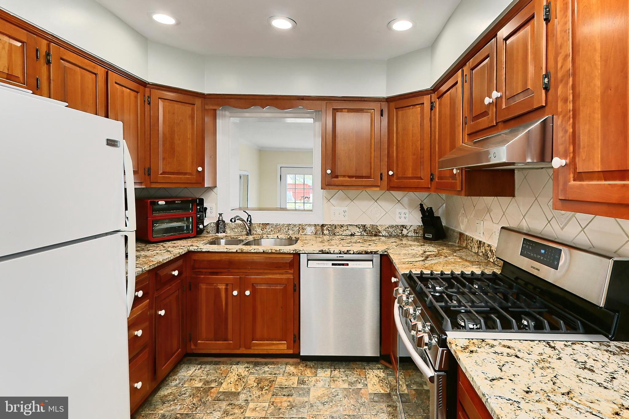 Real estate listing preview #13