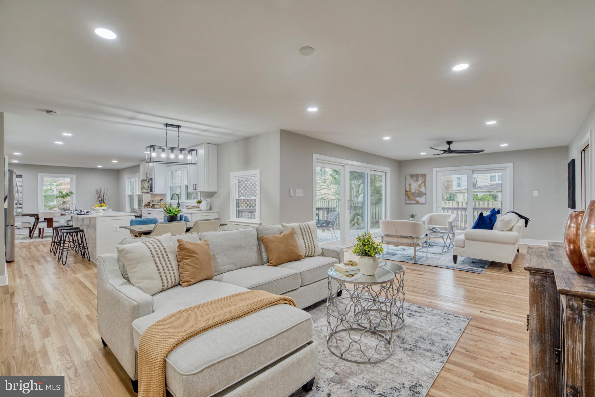 Real estate listing preview #24