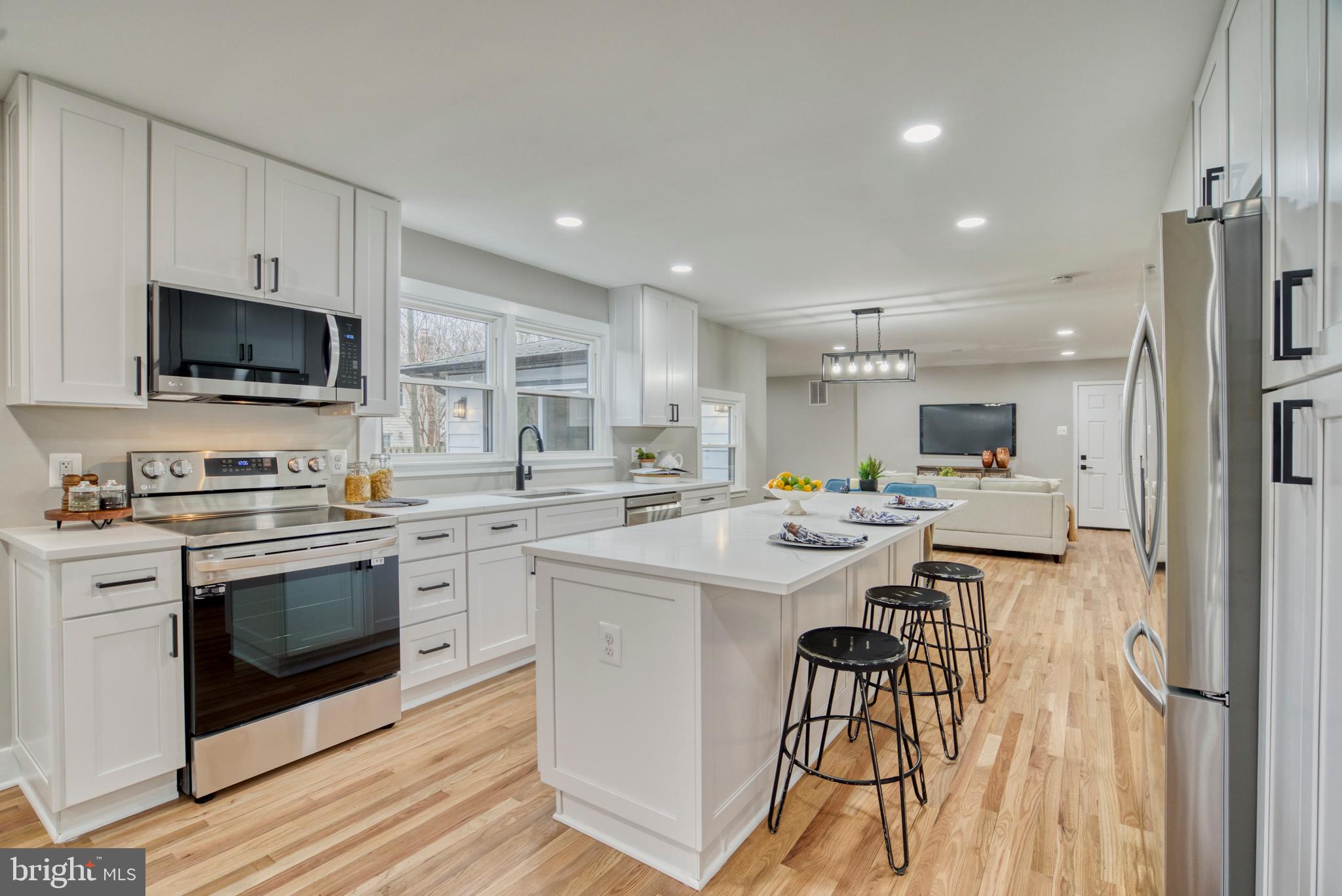 Real estate listing preview #17