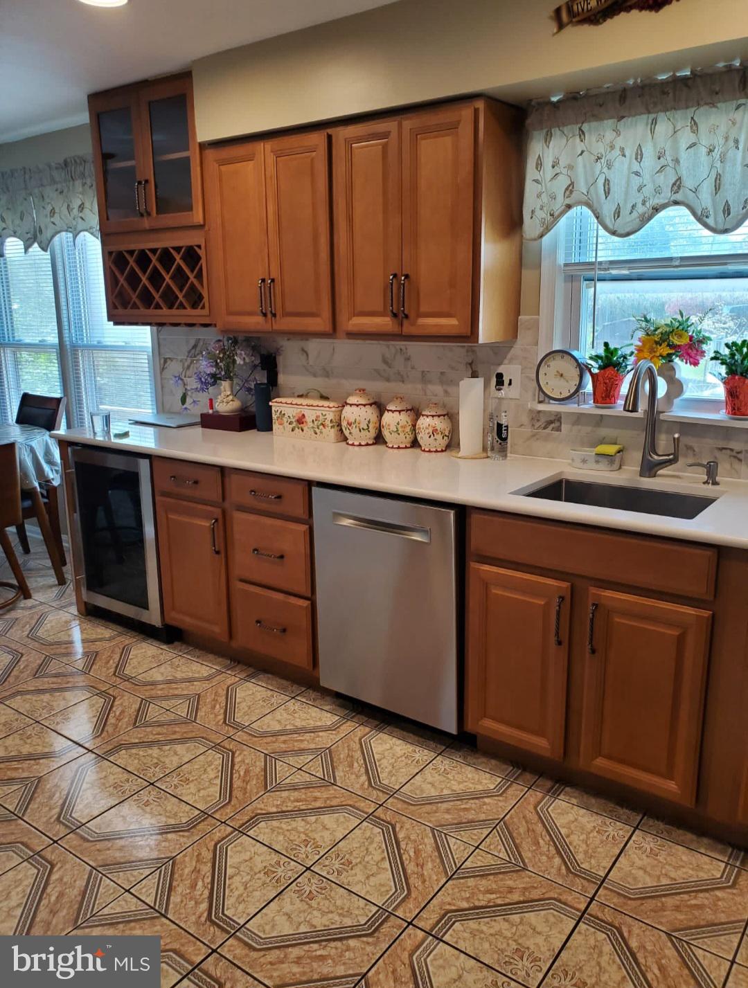 Real estate listing preview #9