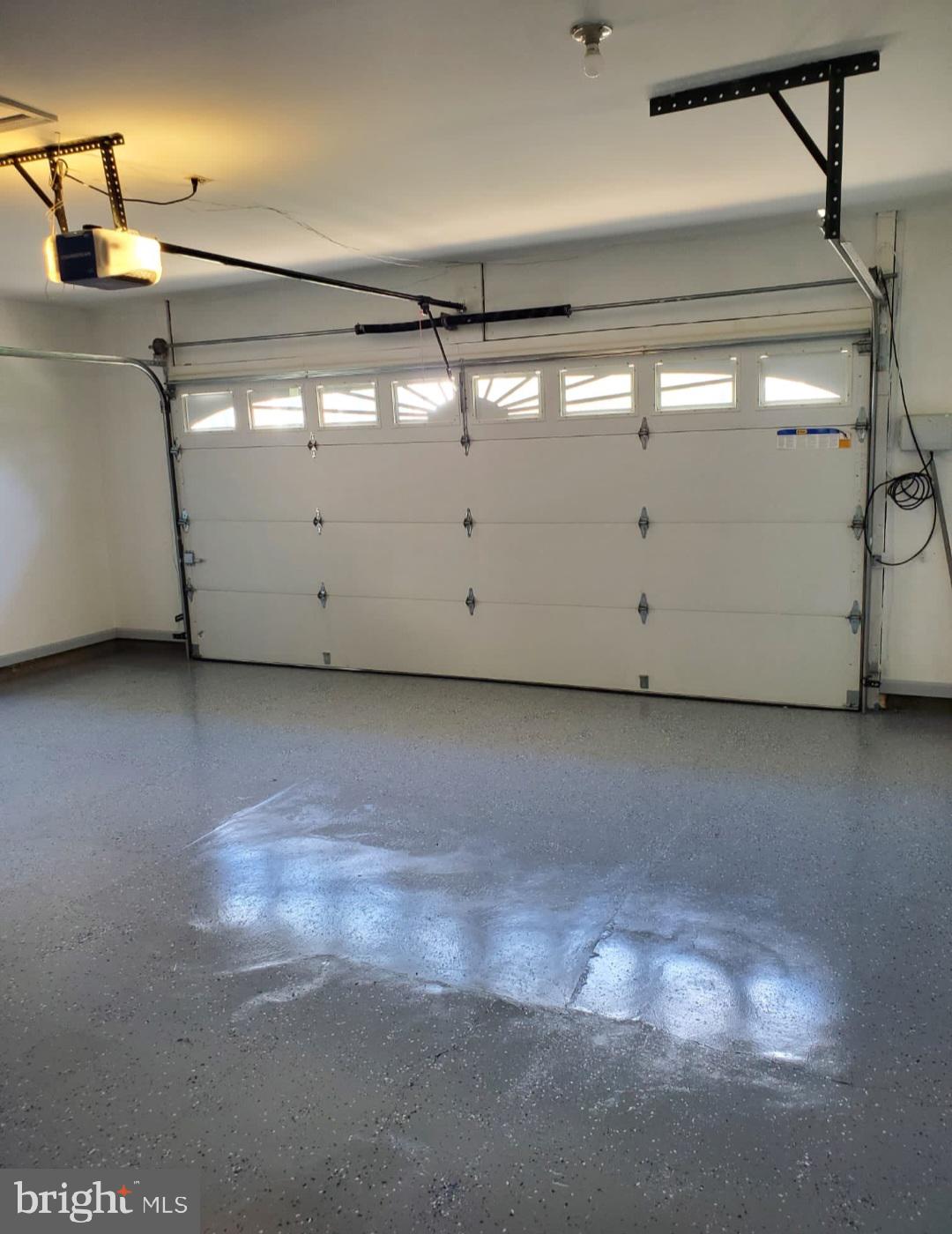 Real estate listing preview #6