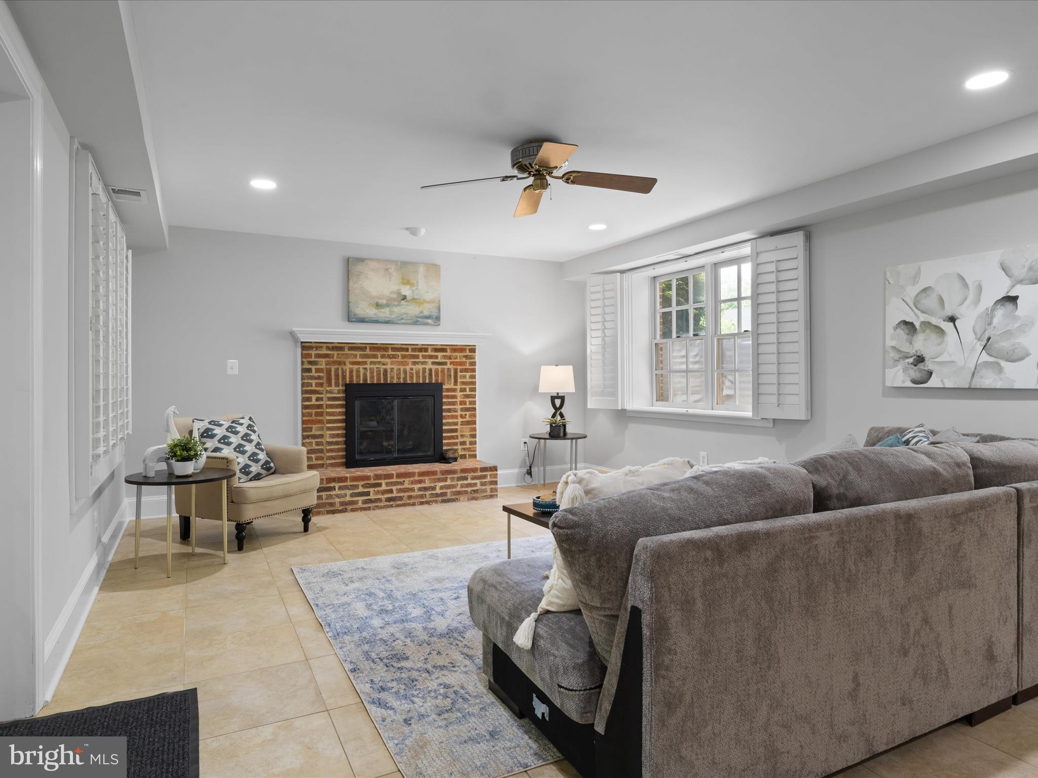 Real estate listing preview #75