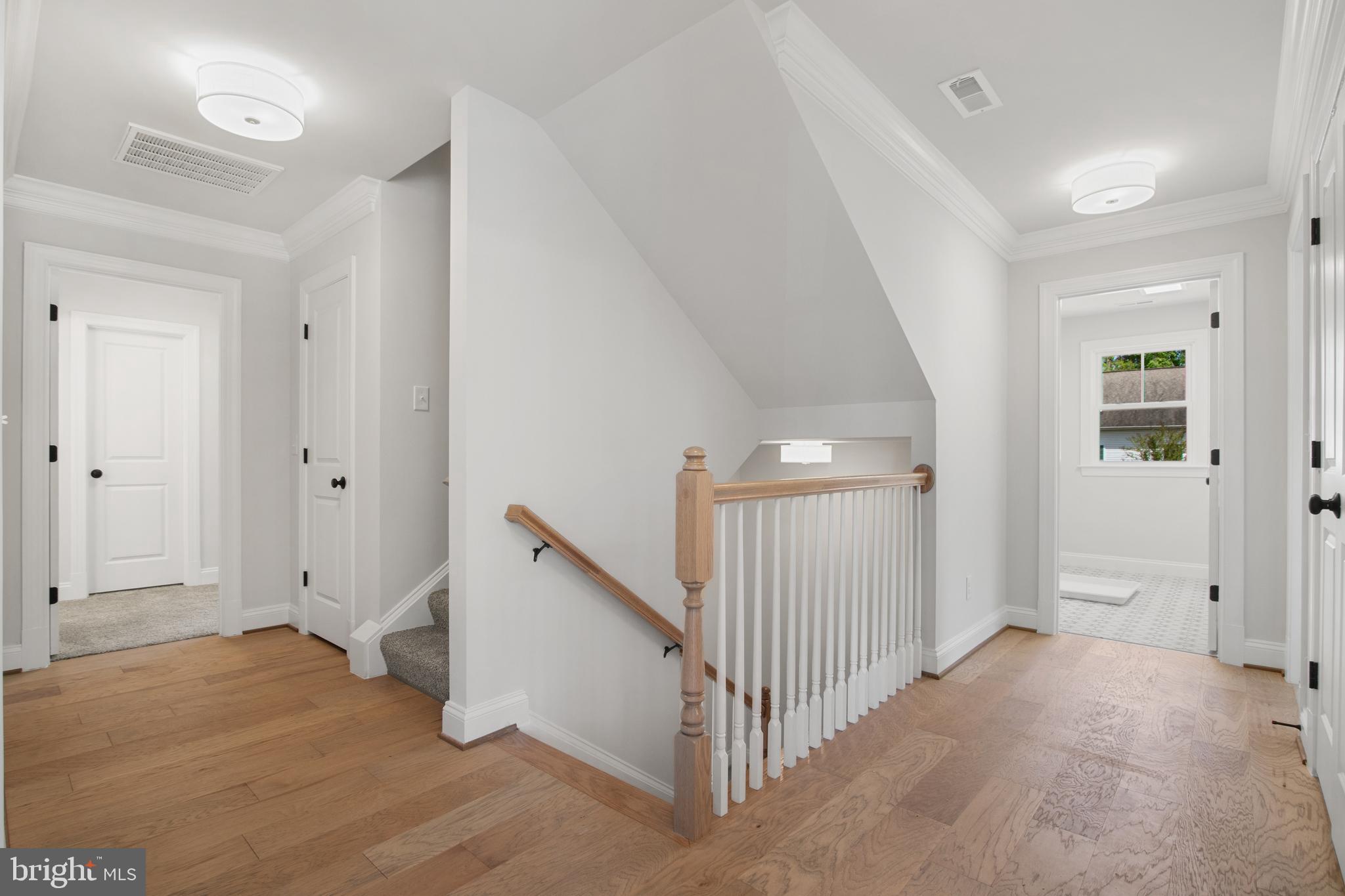 Real estate listing preview #34