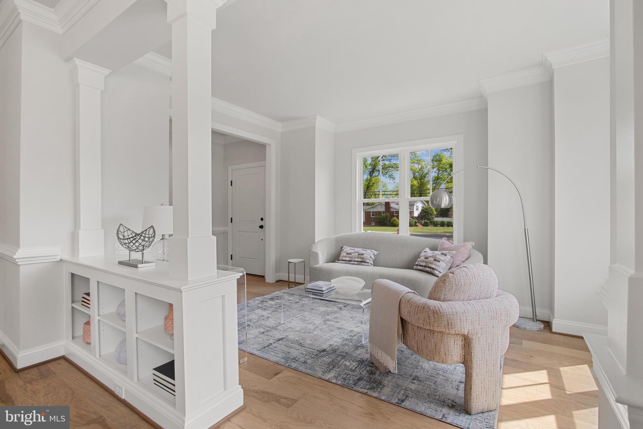 Real estate listing preview #8