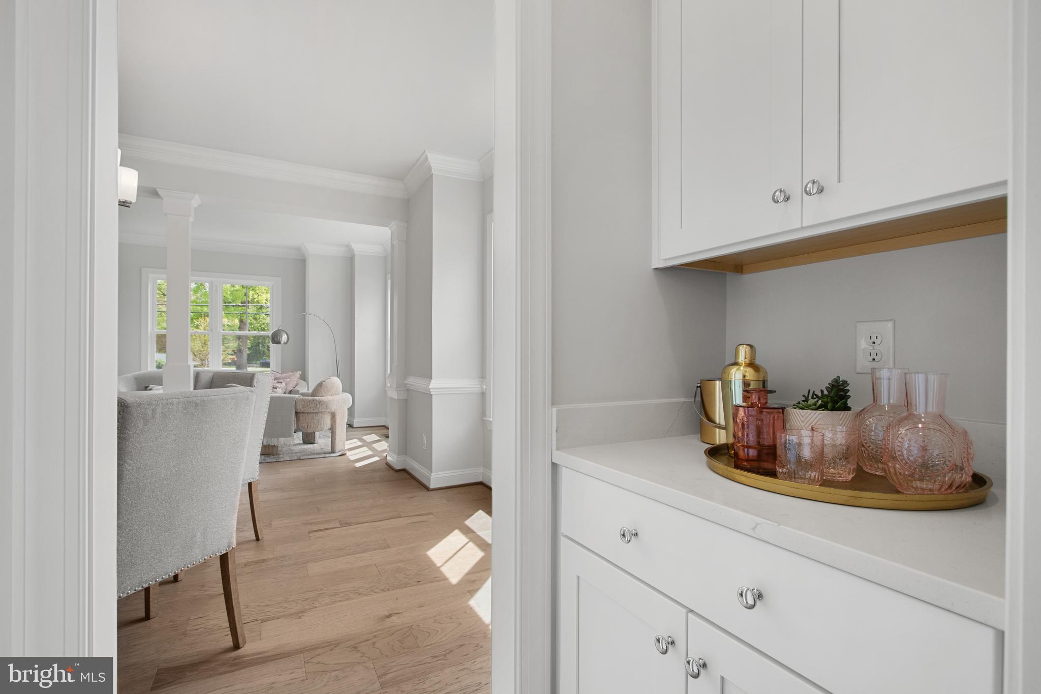 Real estate listing preview #13