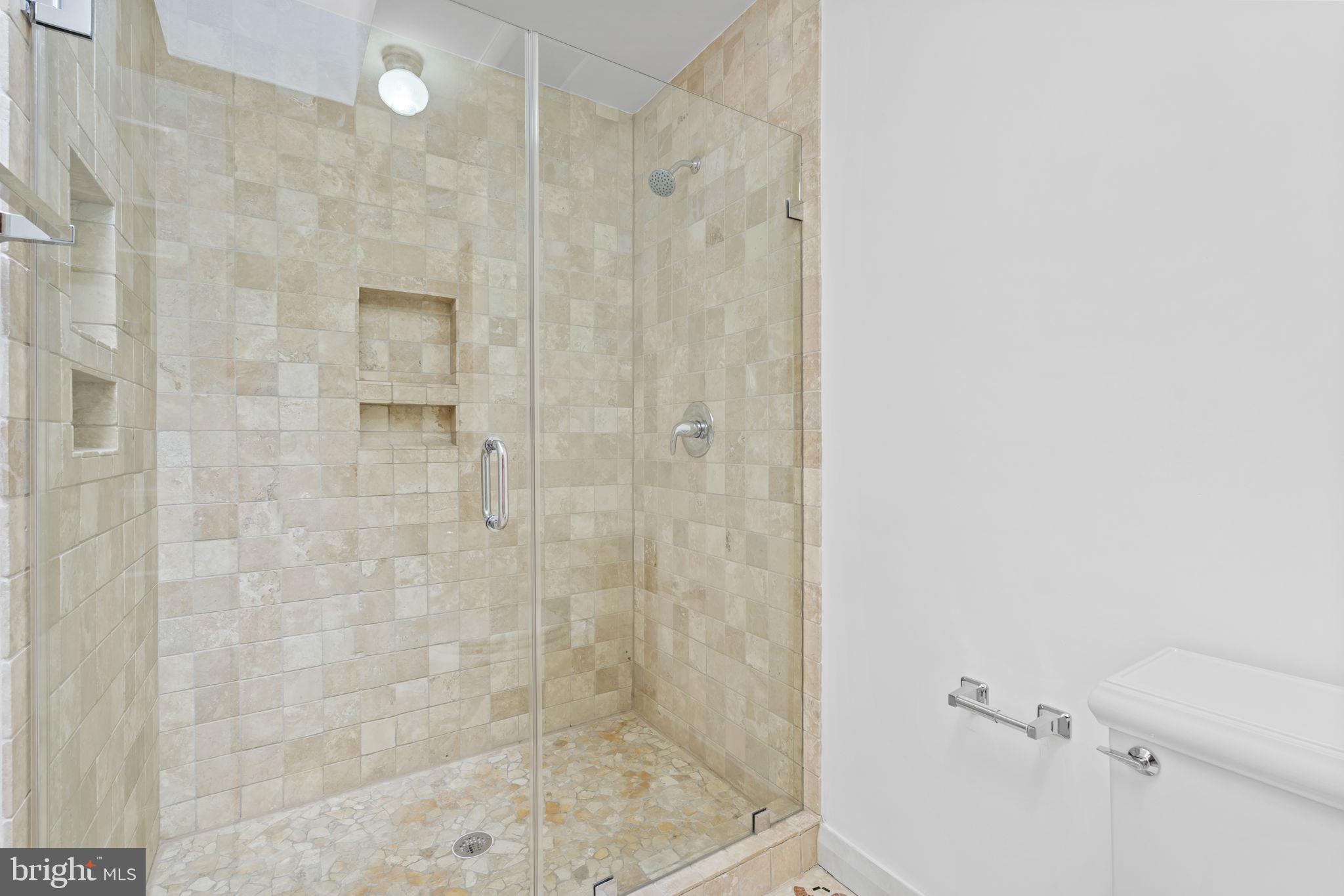 Real estate listing preview #31