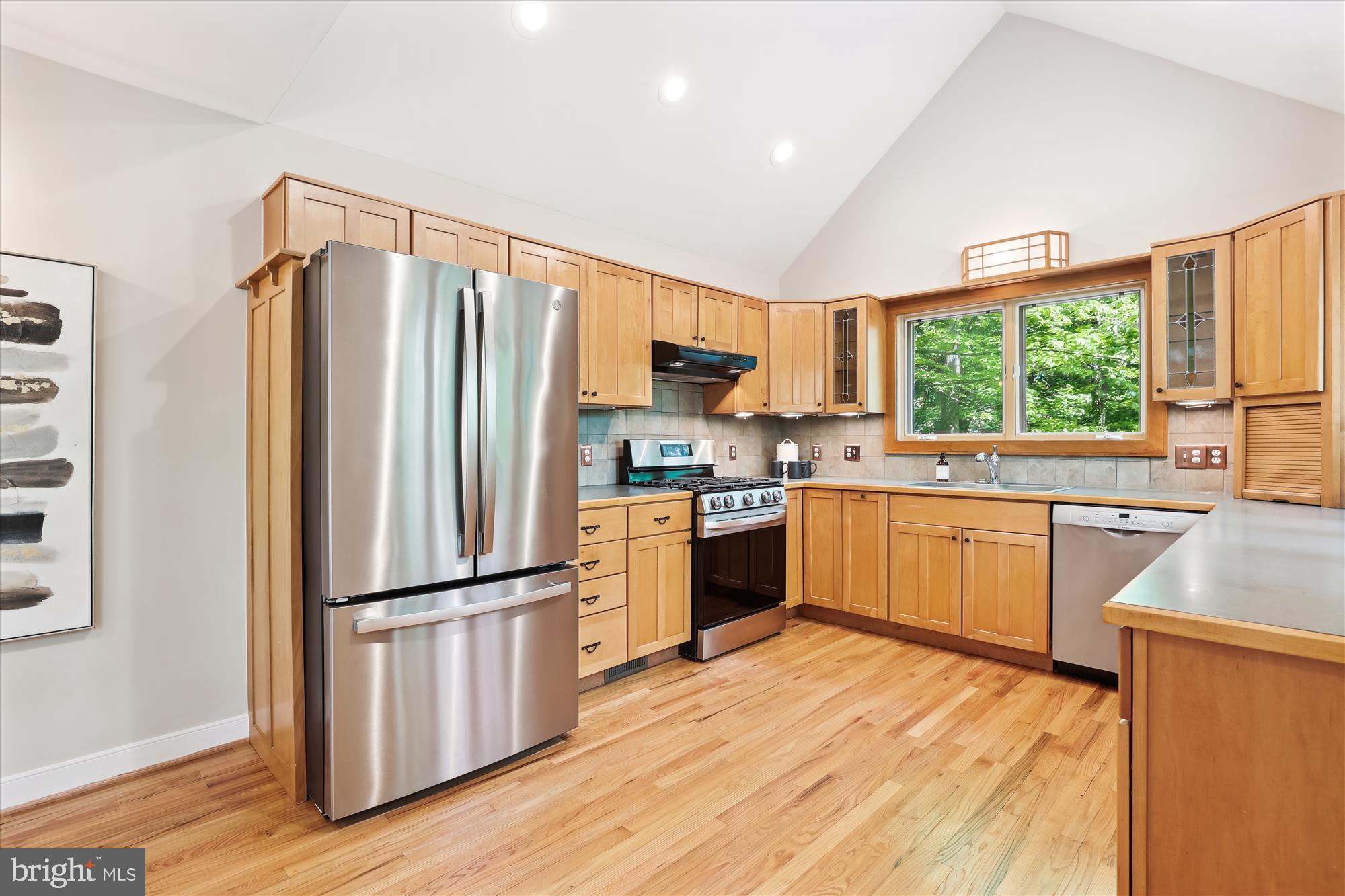 Real estate listing preview #8