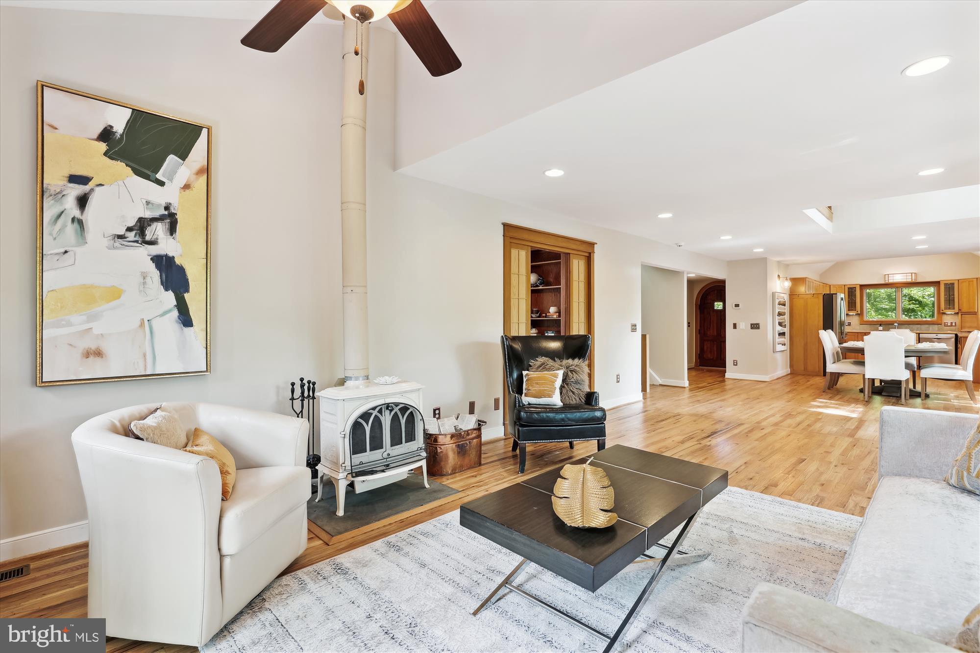 Real estate listing preview #13