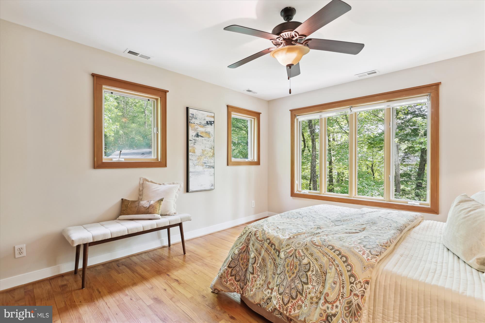 Real estate listing preview #22