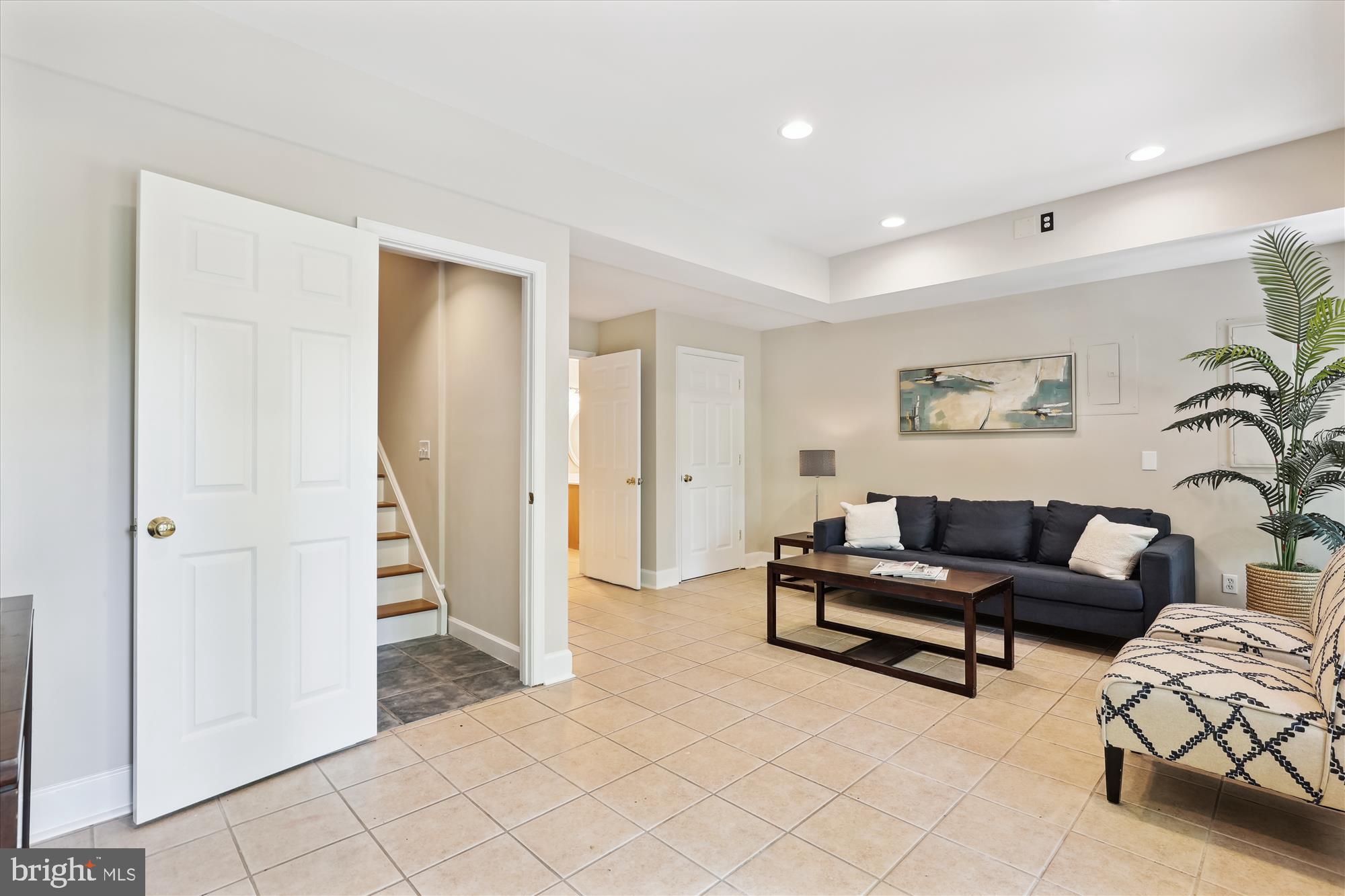 Real estate listing preview #32