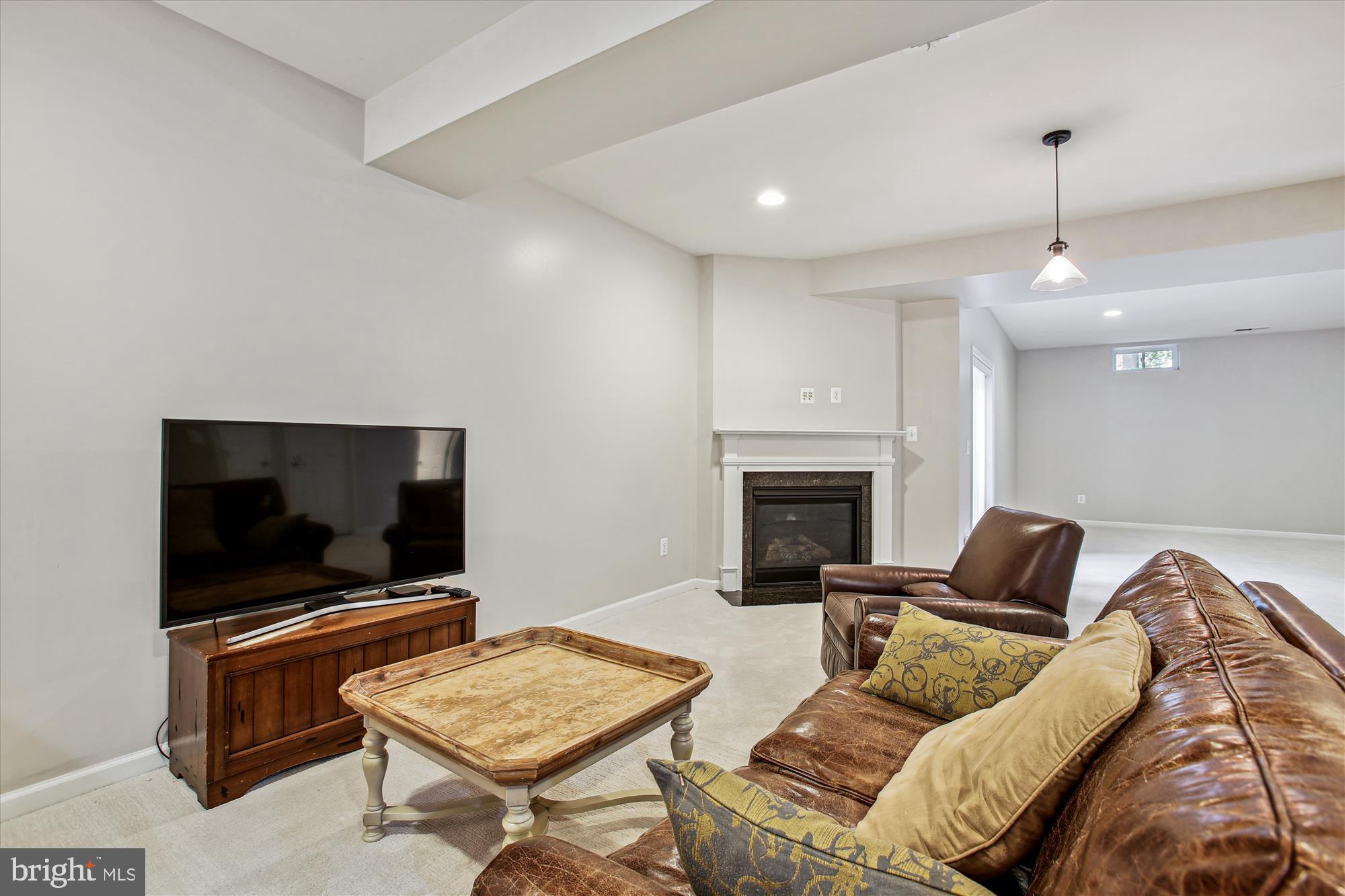 Real estate listing preview #56