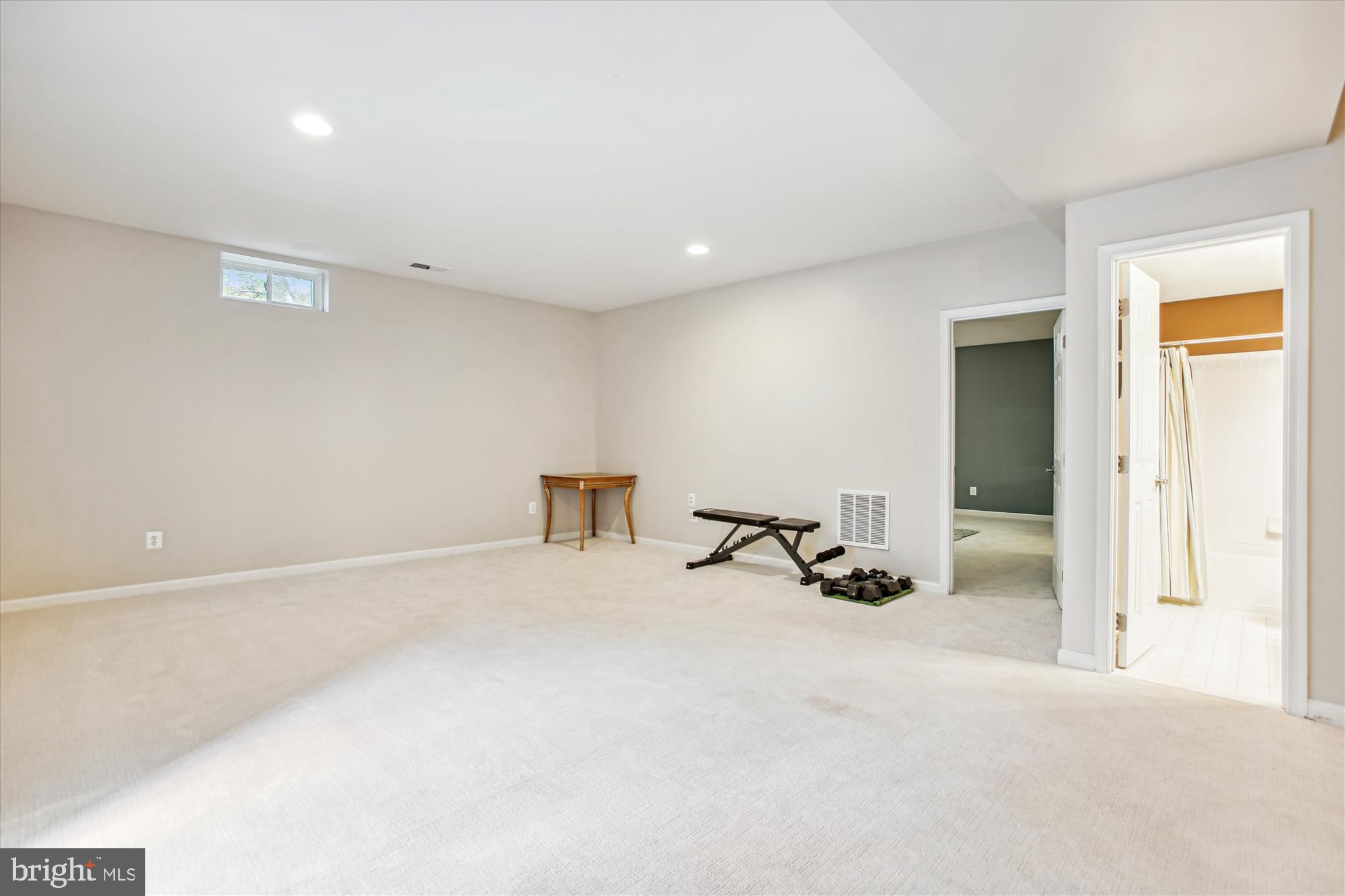 Real estate listing preview #60