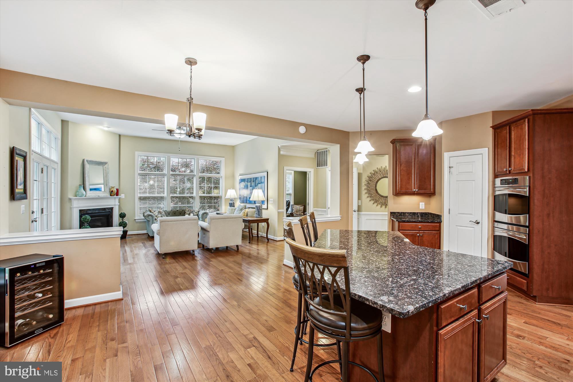 Real estate listing preview #16