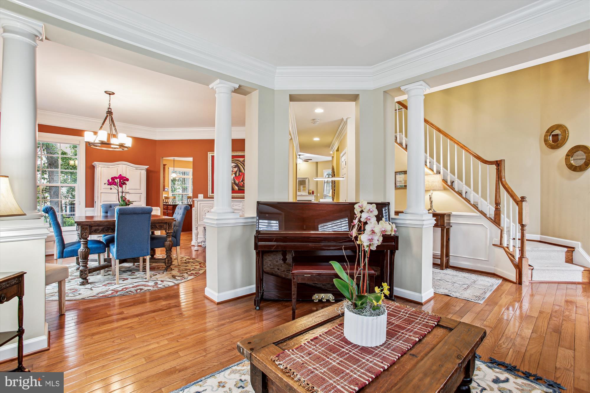 Real estate listing preview #6