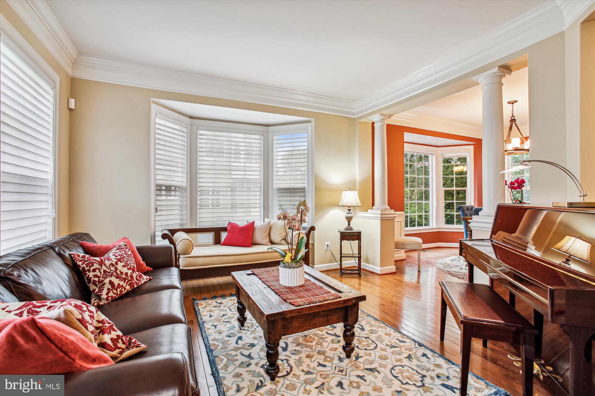 Real estate listing preview #5