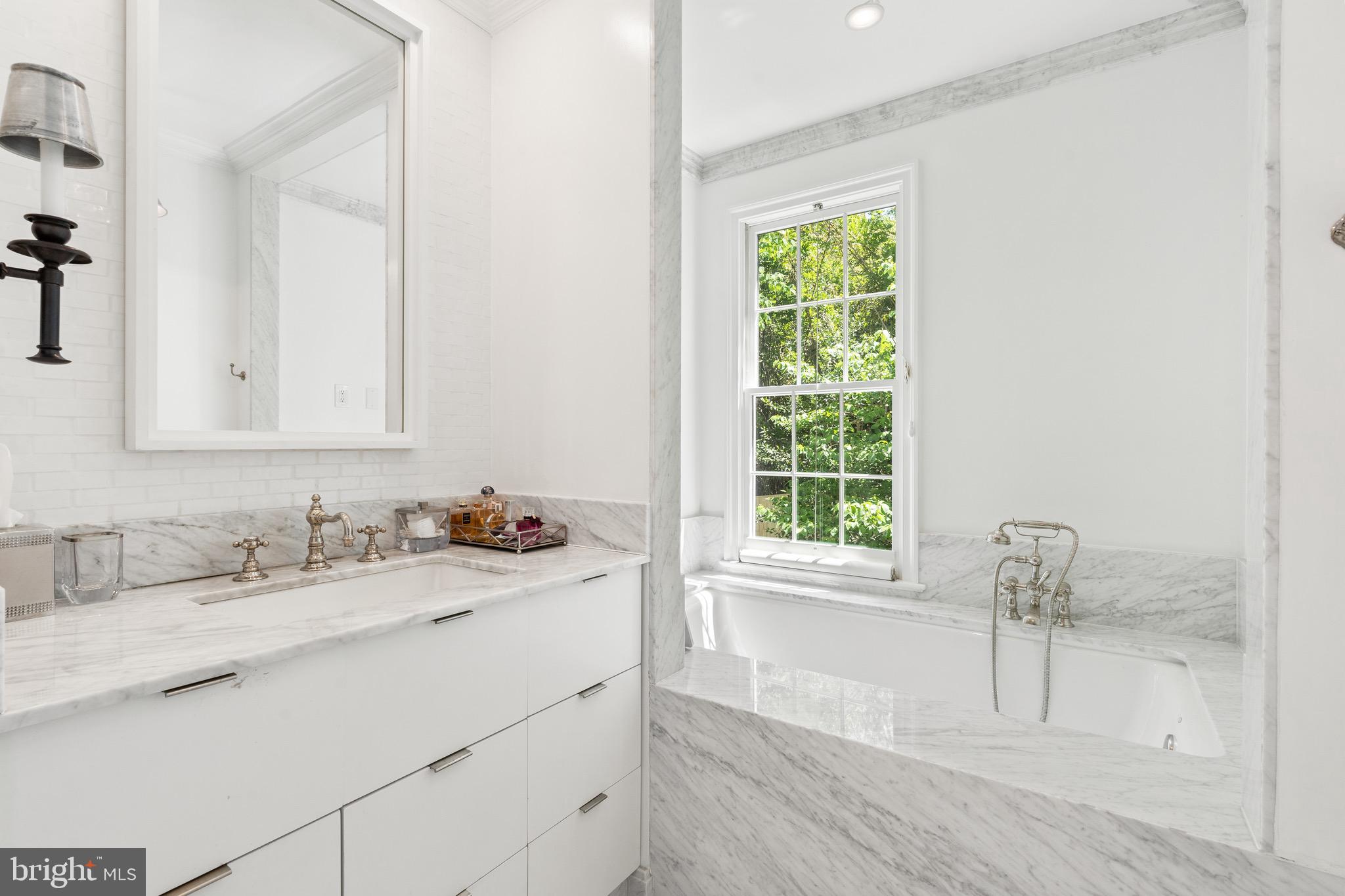 Real estate listing preview #22