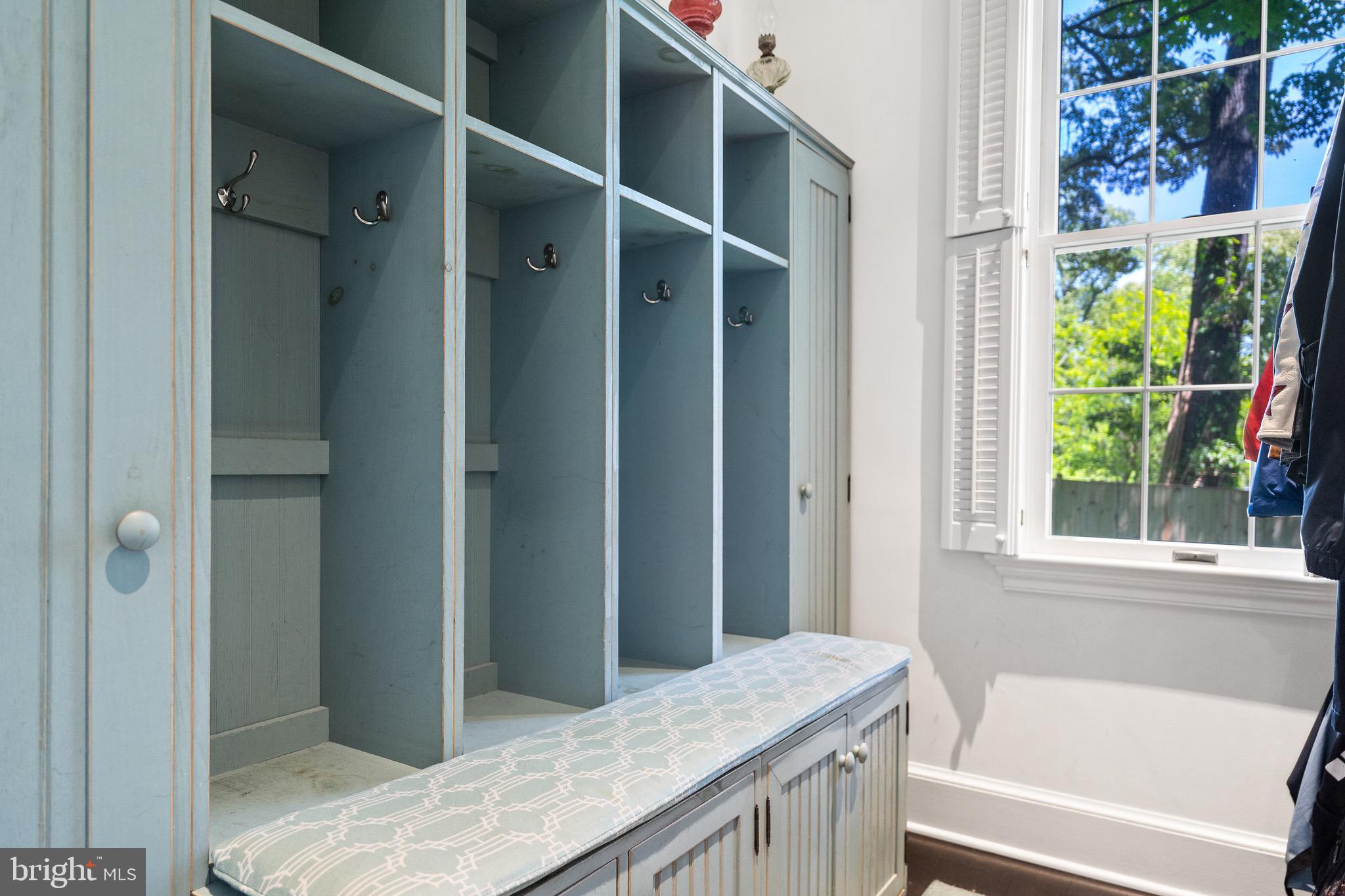 Real estate listing preview #14