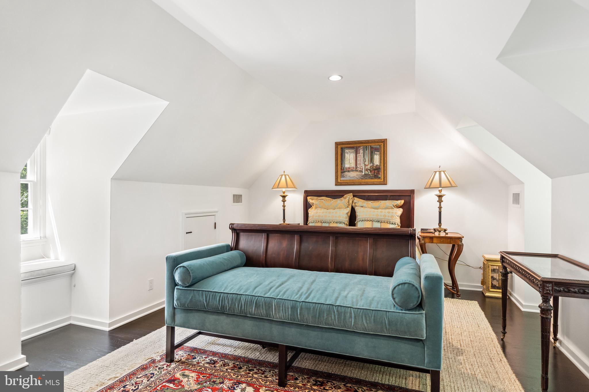 Real estate listing preview #25