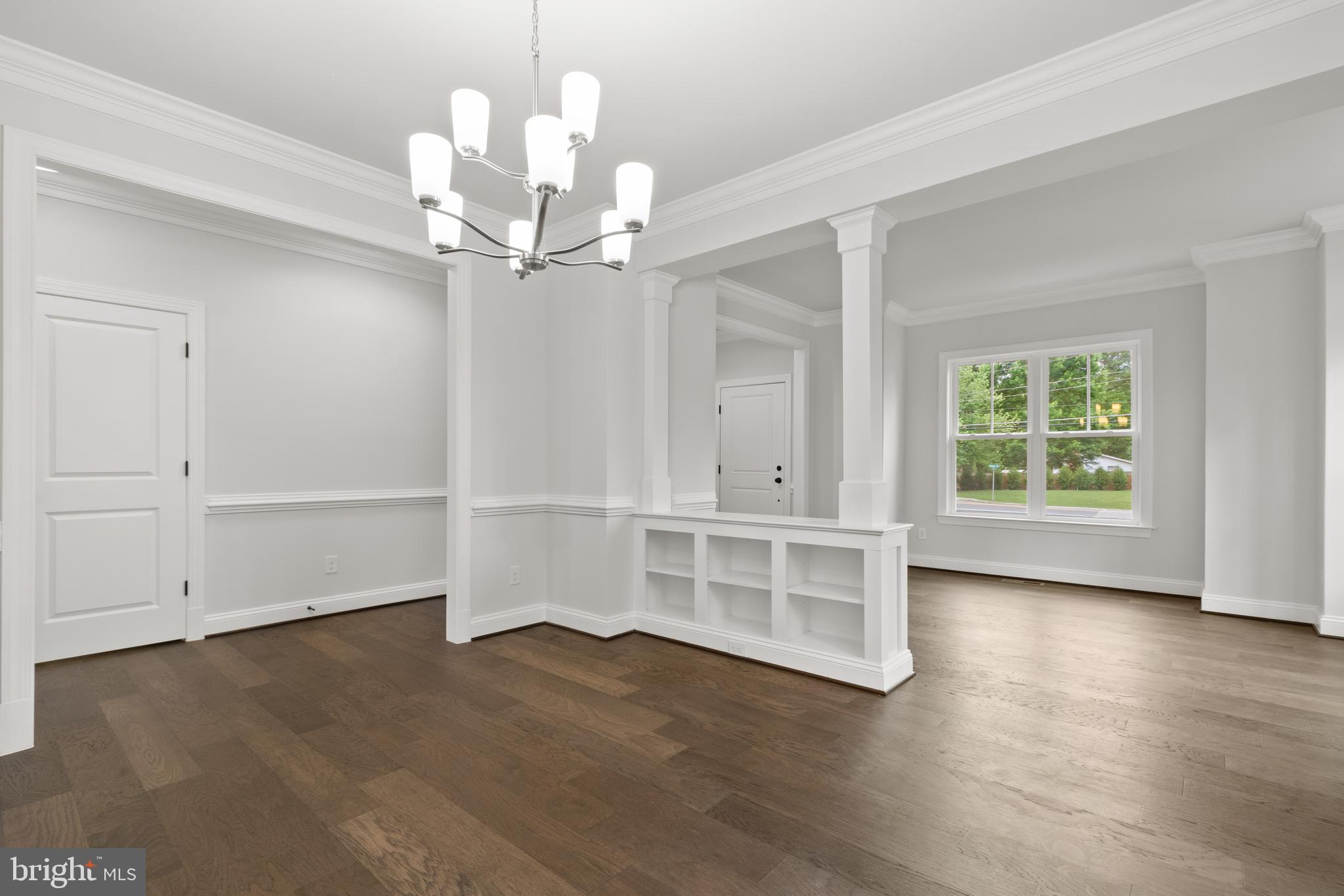 Real estate listing preview #14