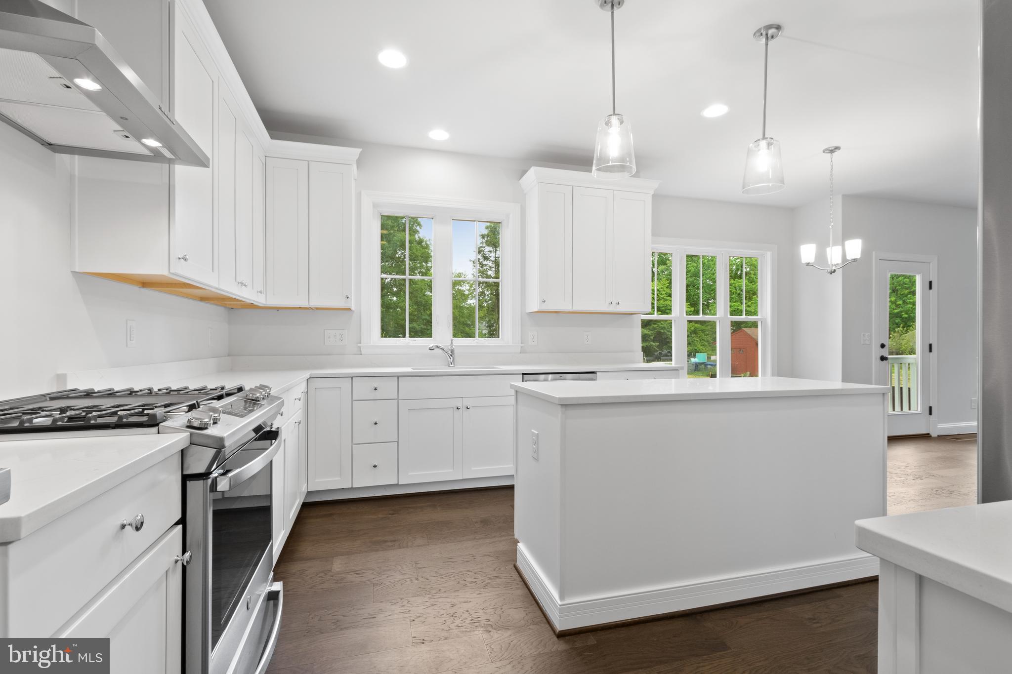 Real estate listing preview #17