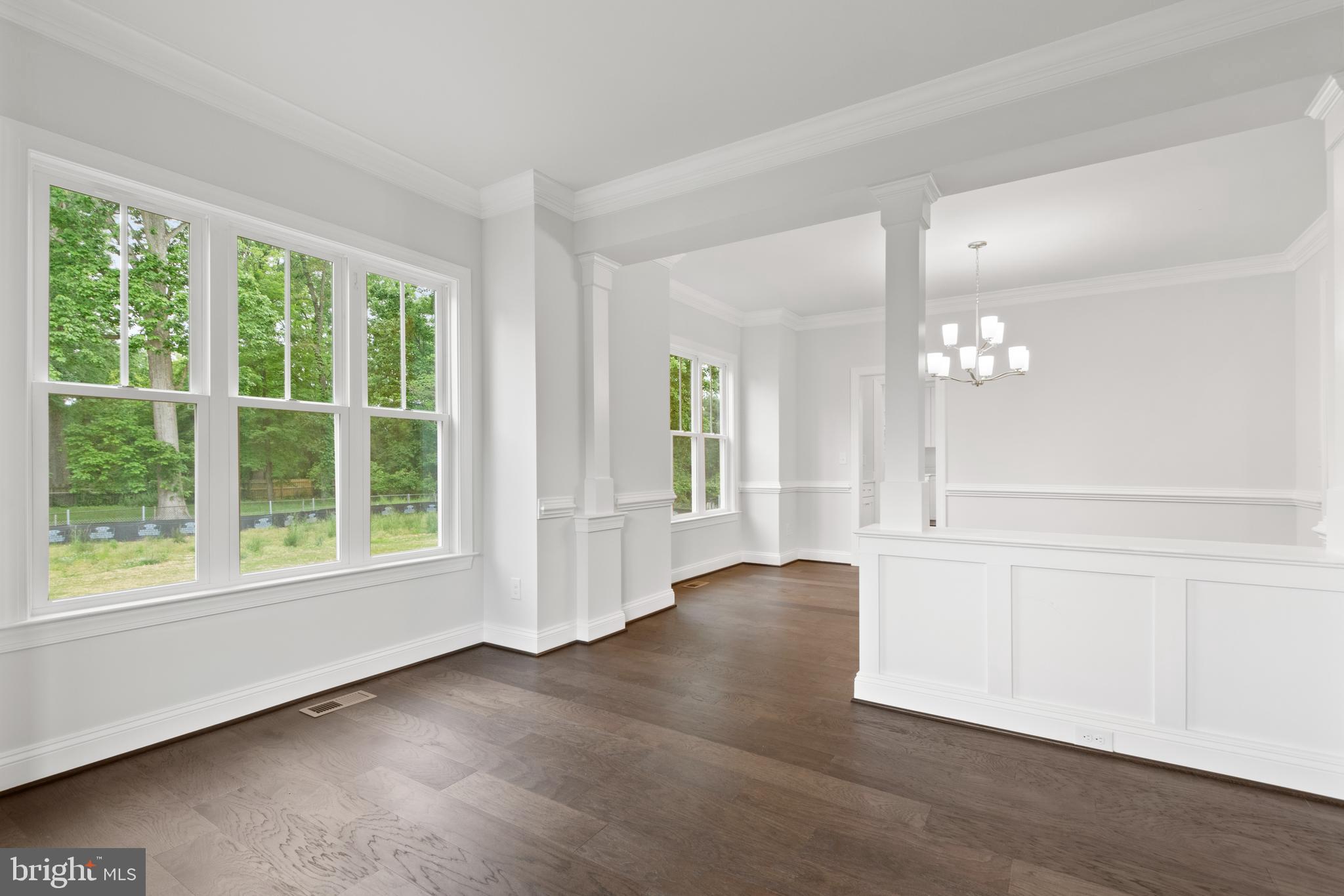 Real estate listing preview #12