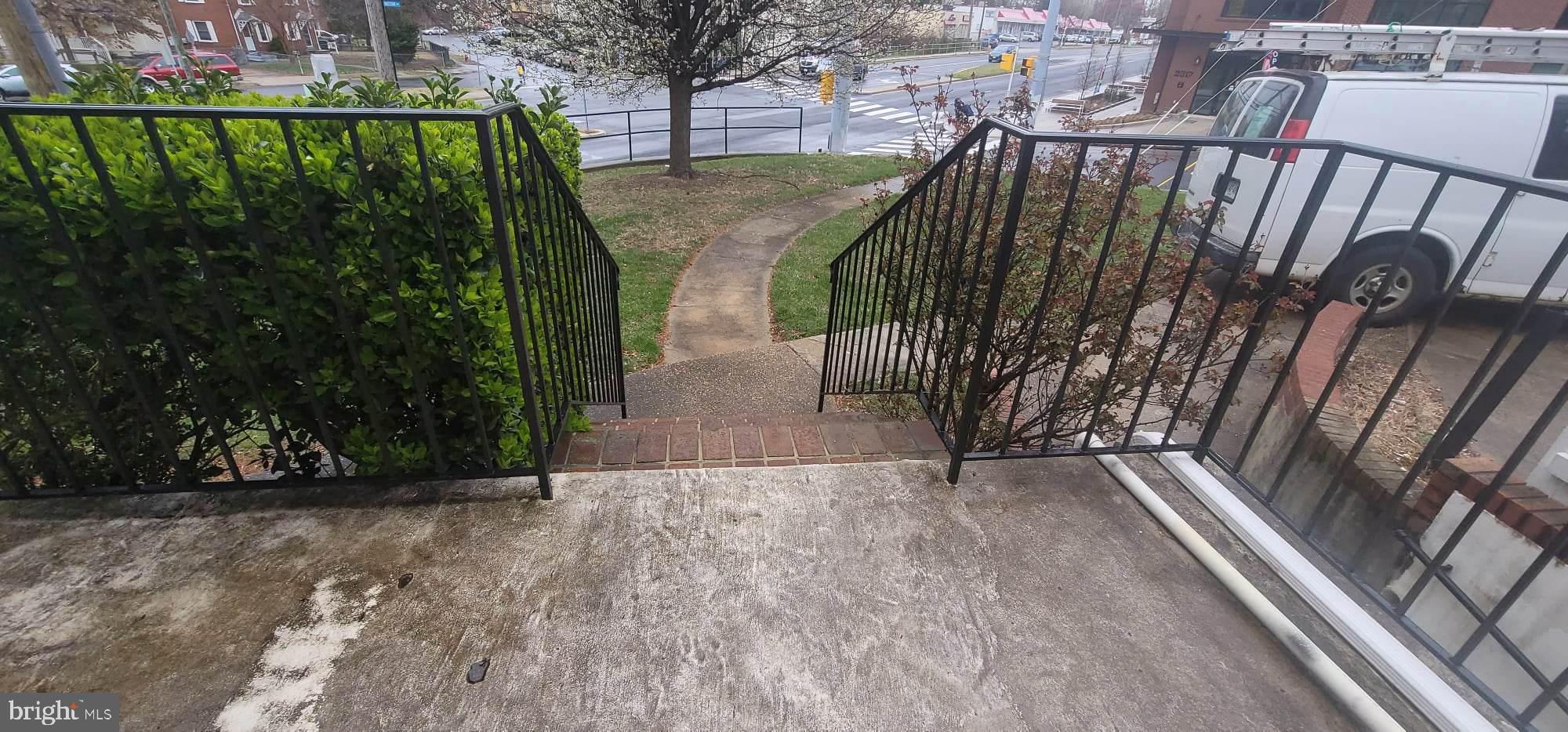 Real estate listing preview #3