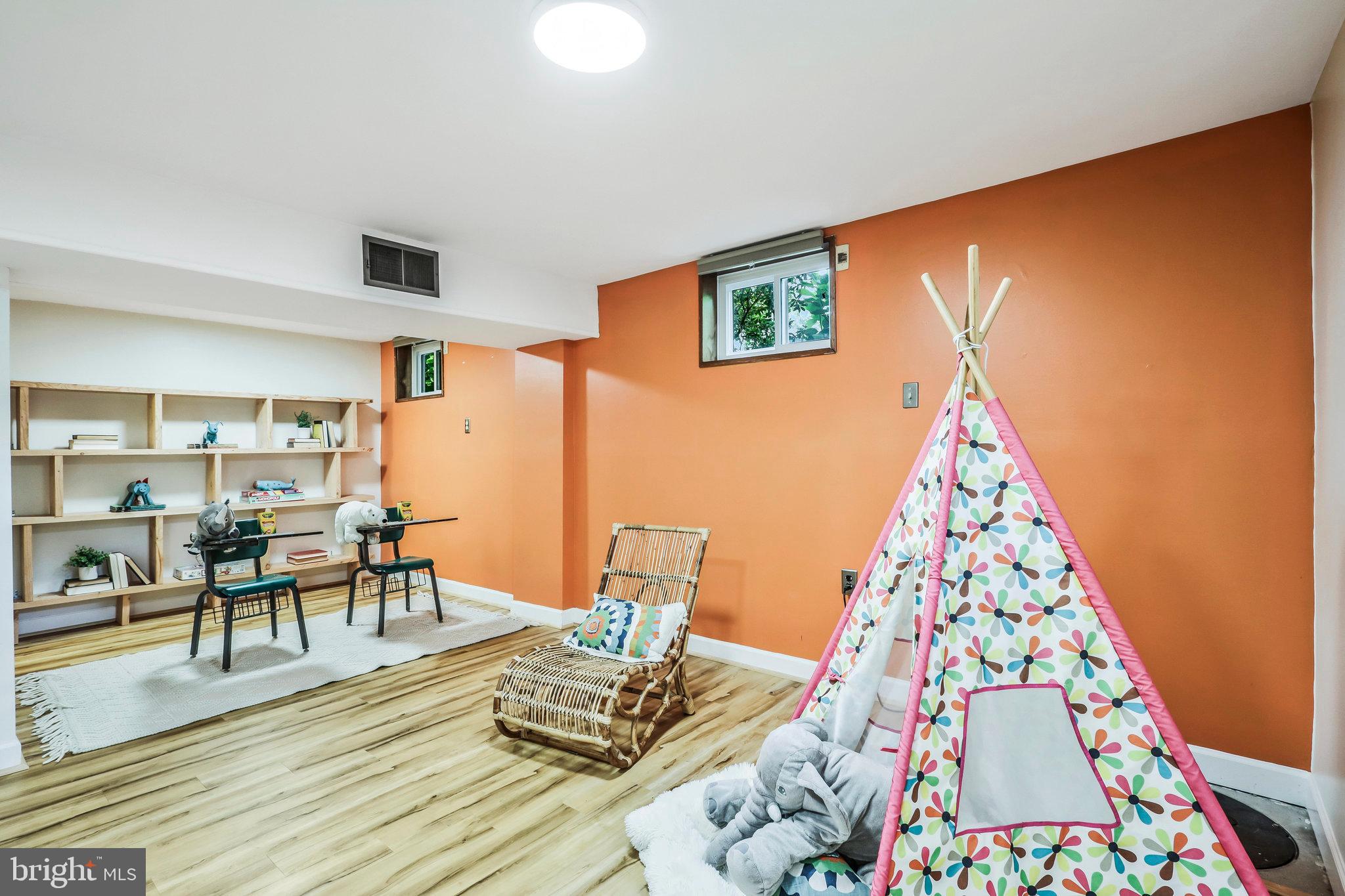 Real estate listing preview #28