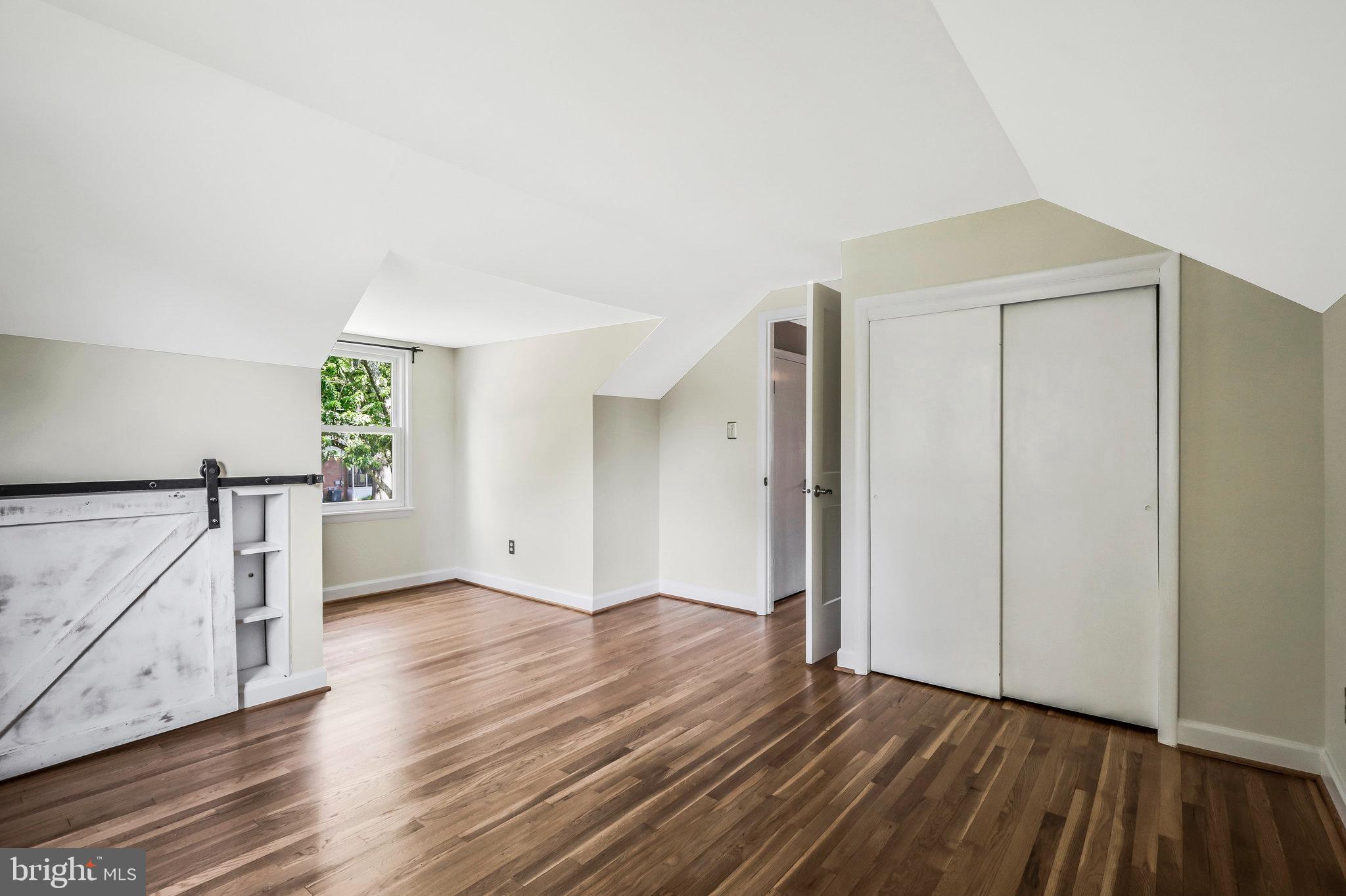 Real estate listing preview #25